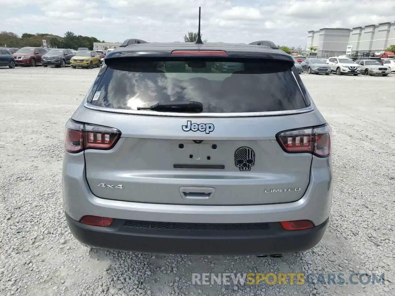 6 Photograph of a damaged car 3C4NJDCB6LT246324 JEEP COMPASS 2020