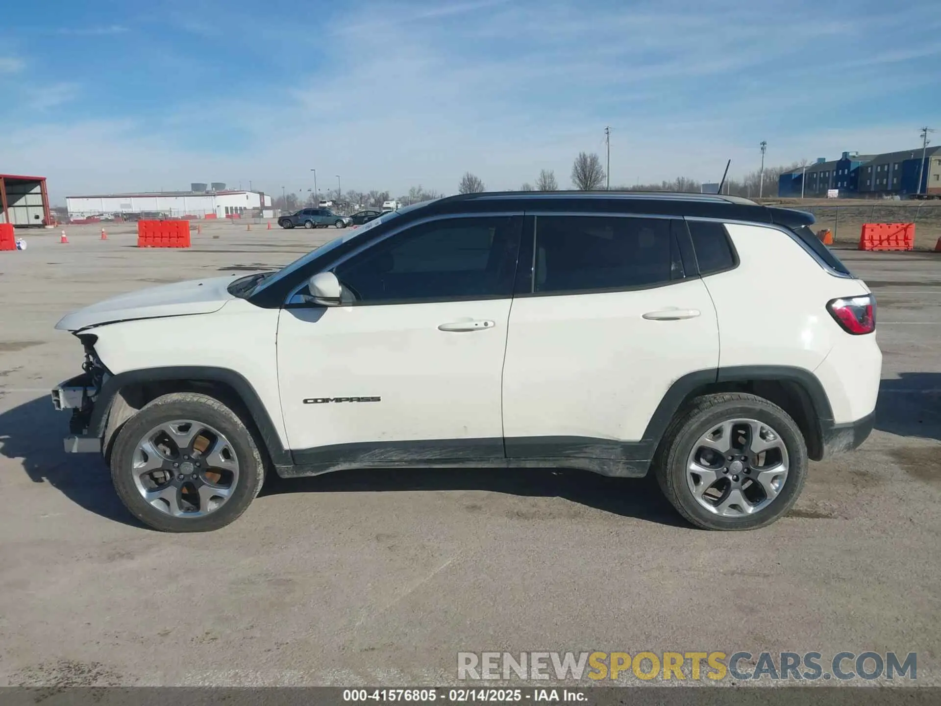 14 Photograph of a damaged car 3C4NJDCB7LT159113 JEEP COMPASS 2020
