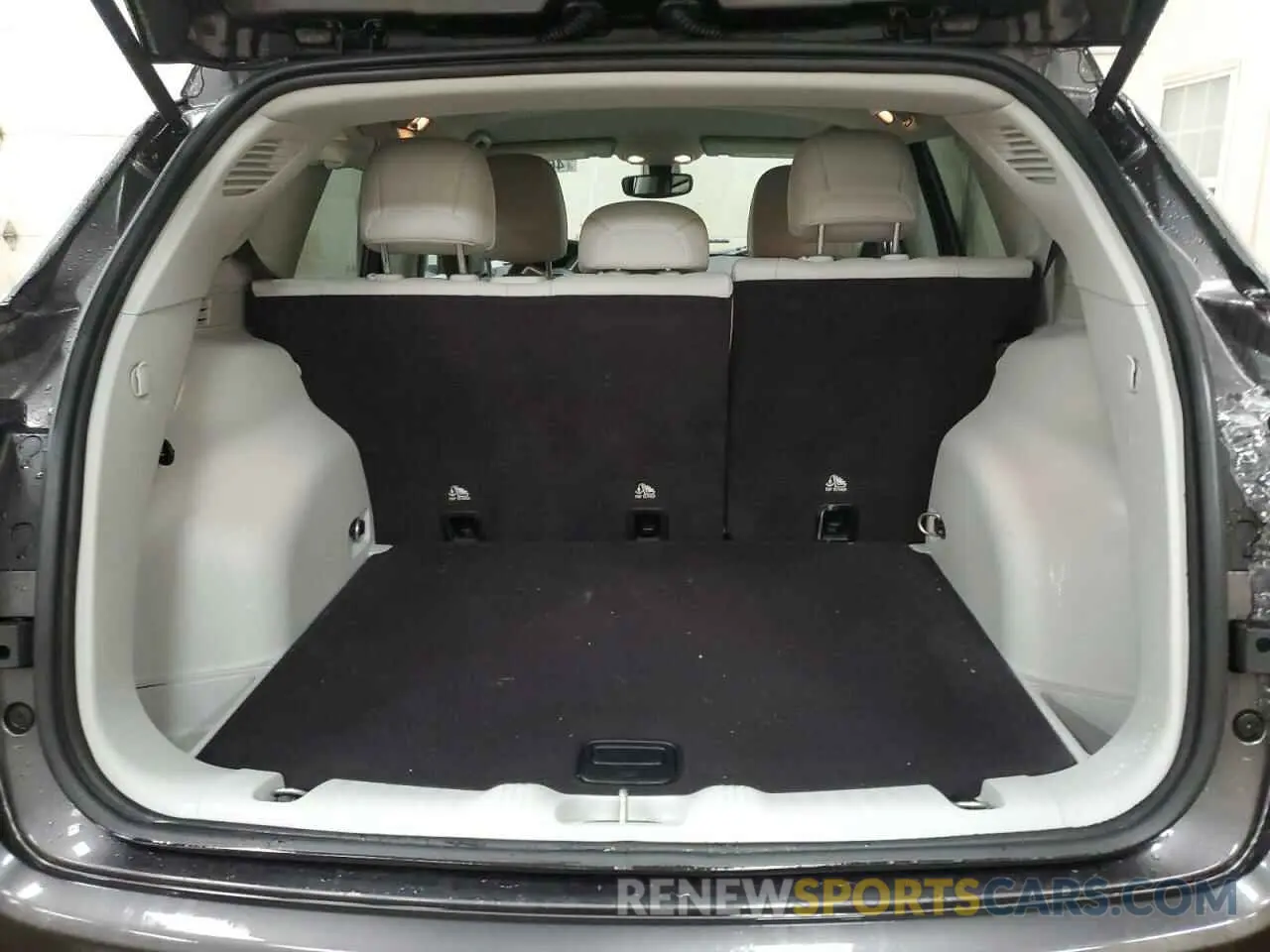 6 Photograph of a damaged car 3C4NJDCB7LT216880 JEEP COMPASS 2020
