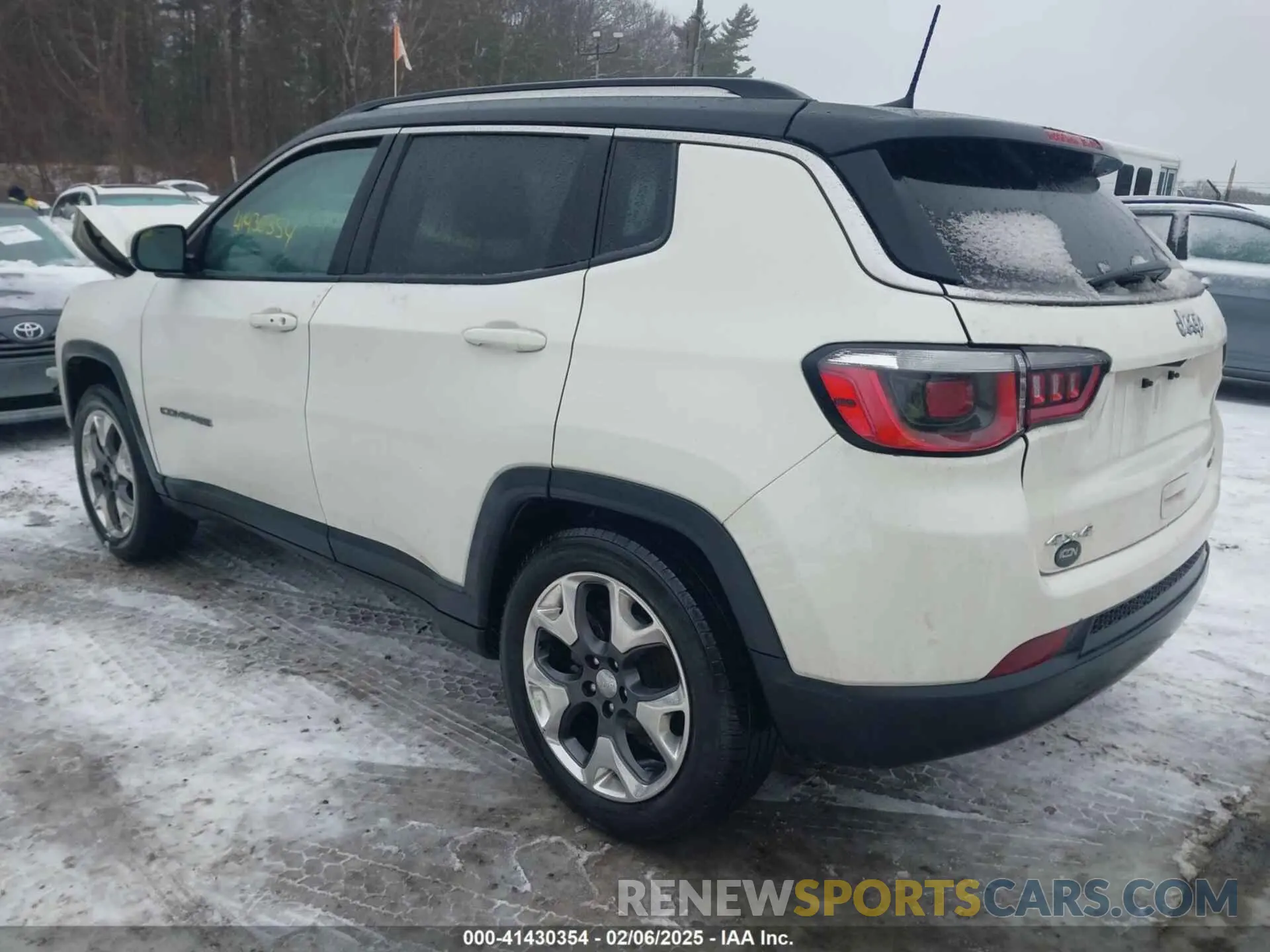 3 Photograph of a damaged car 3C4NJDCB8LT106629 JEEP COMPASS 2020