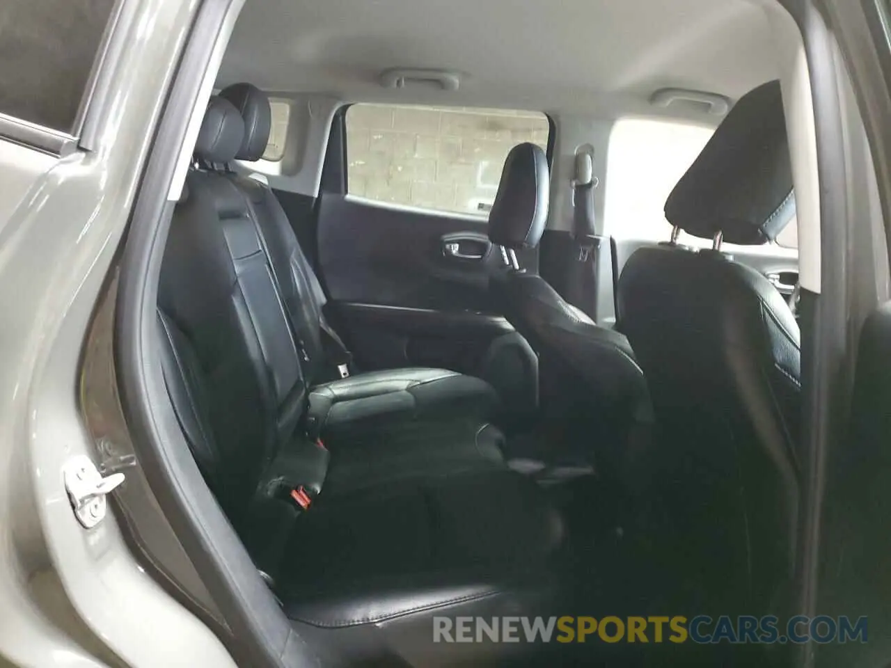 11 Photograph of a damaged car 3C4NJDCB8LT123530 JEEP COMPASS 2020