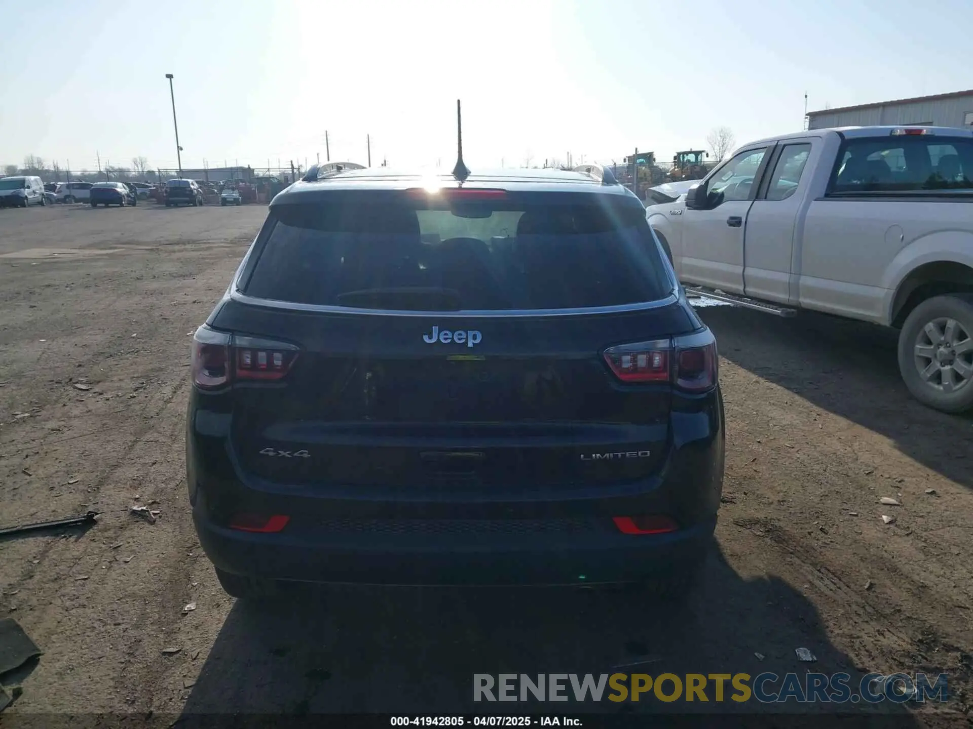 15 Photograph of a damaged car 3C4NJDCB8LT240301 JEEP COMPASS 2020