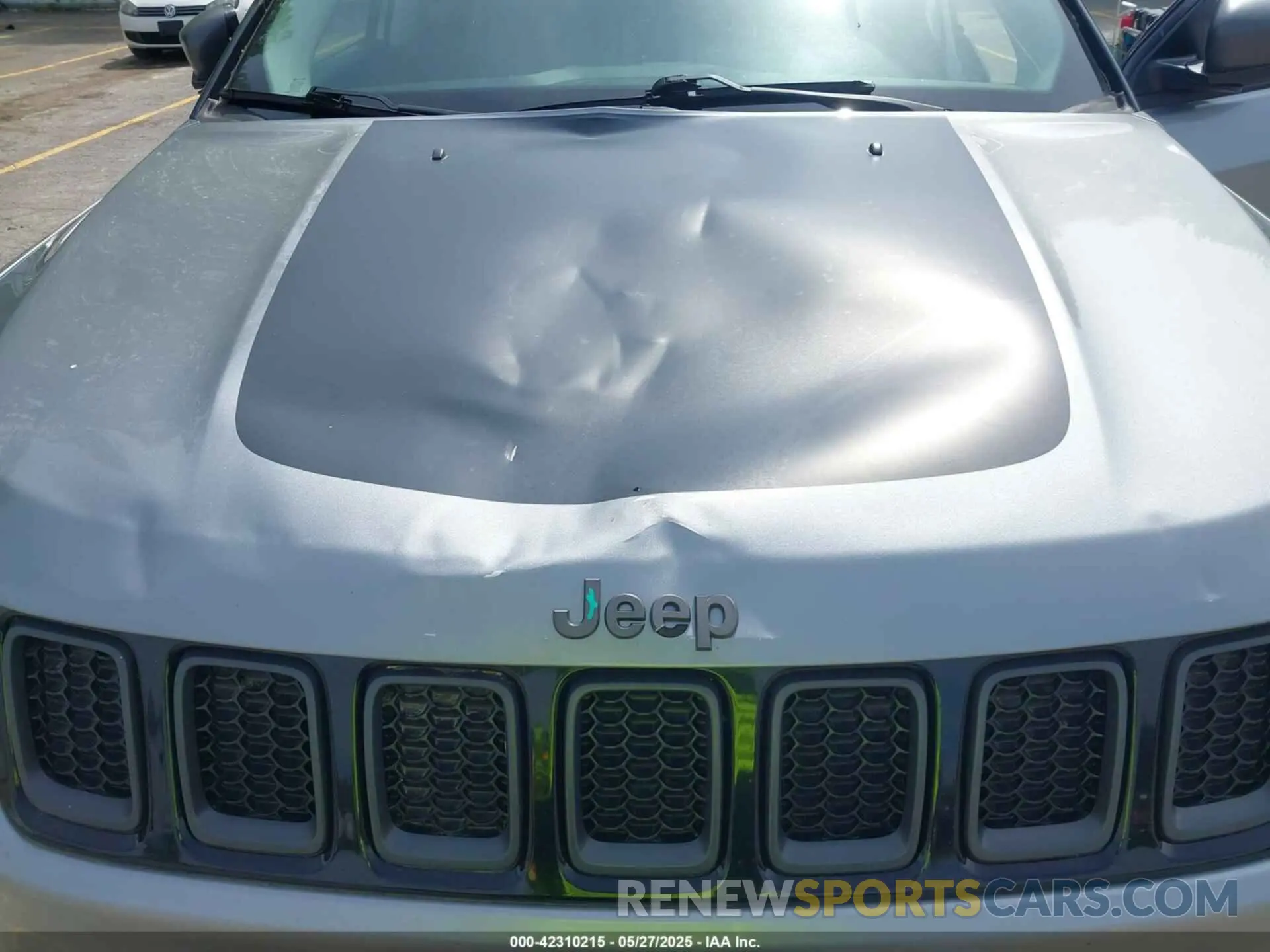 6 Photograph of a damaged car 3C4NJDDB0LT221532 JEEP COMPASS 2020