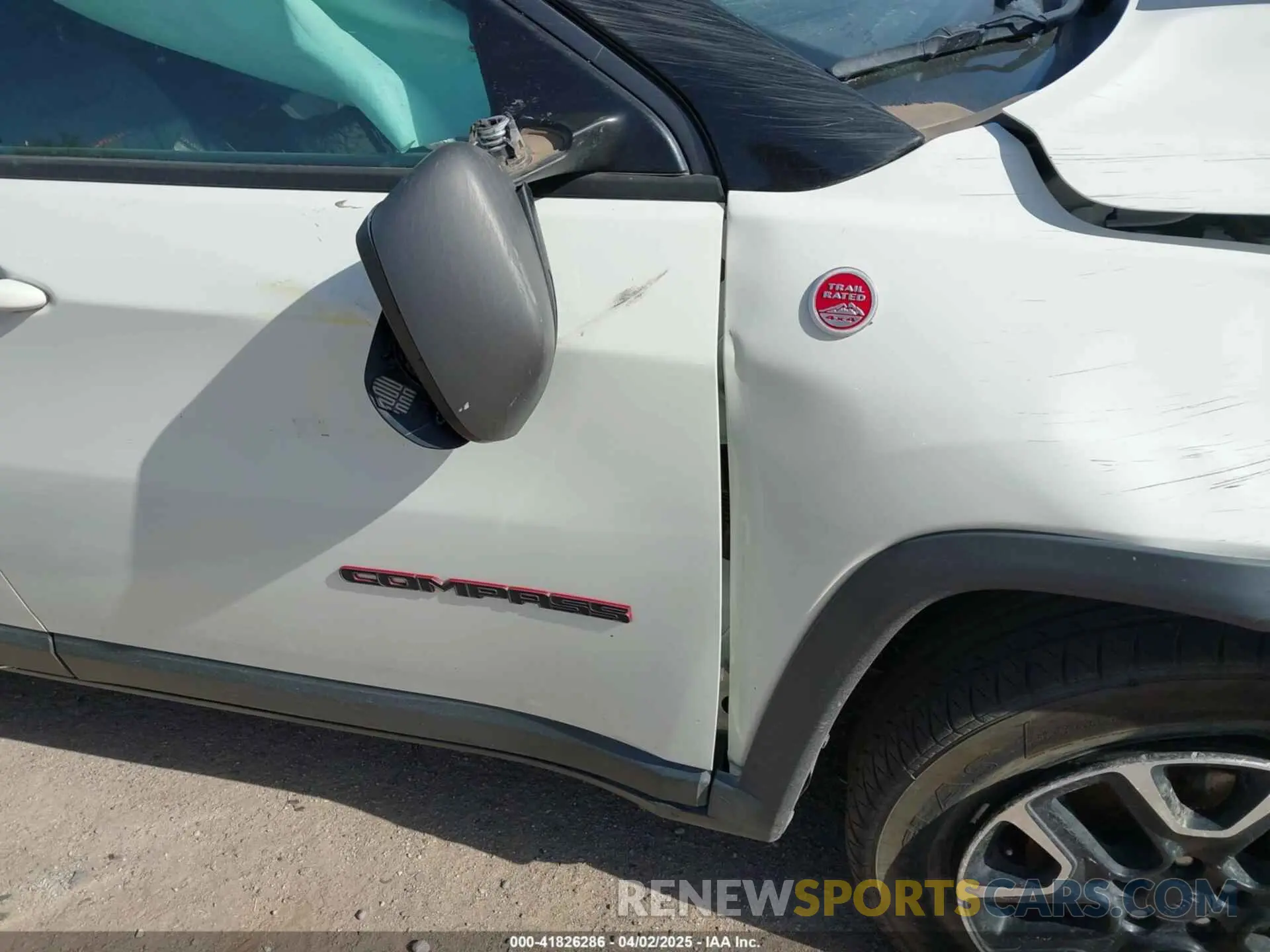 18 Фотография поврежденного автомобиля 3C4NJDDB1LT171966 JEEP COMPASS 2020