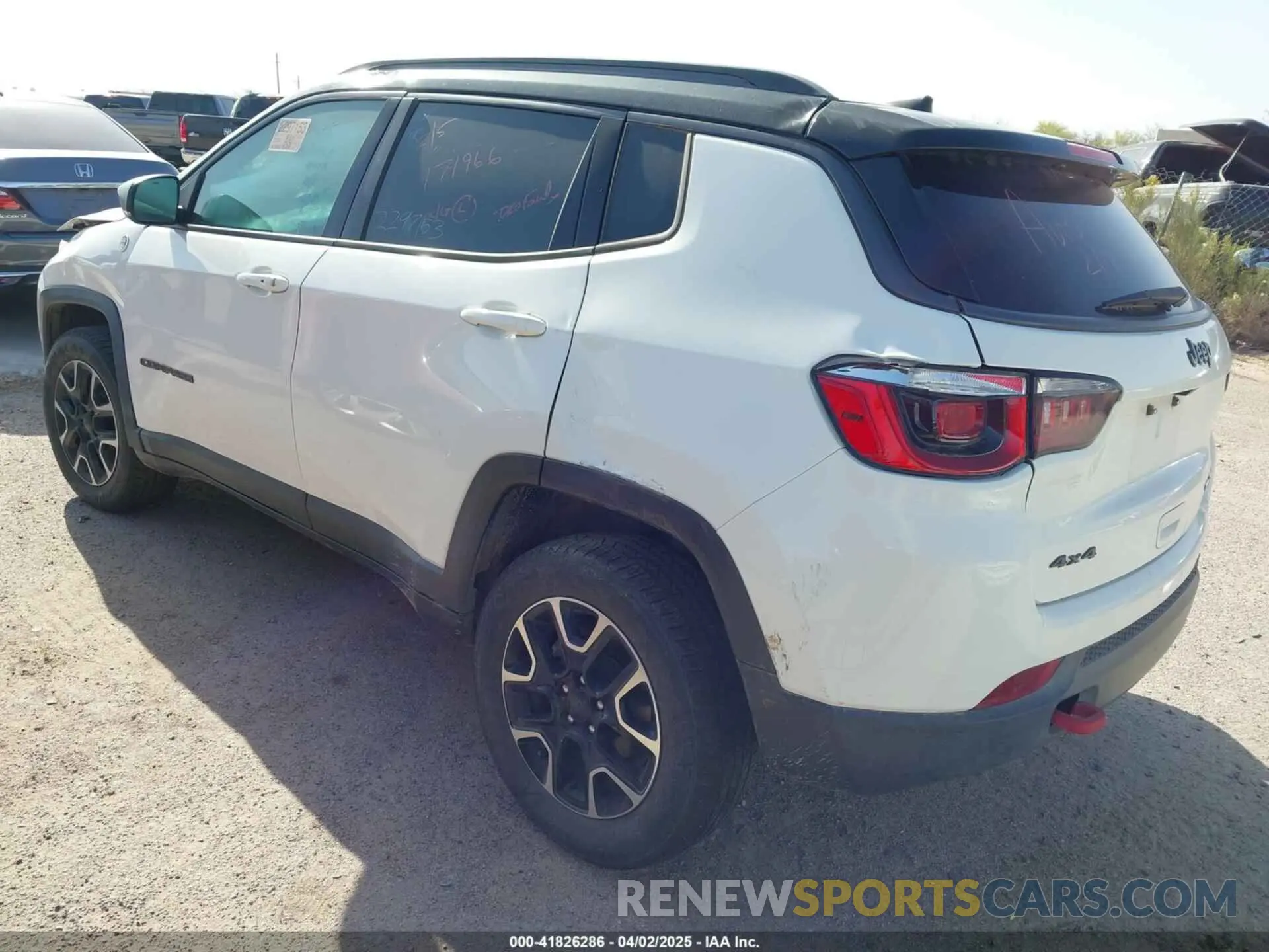 3 Фотография поврежденного автомобиля 3C4NJDDB1LT171966 JEEP COMPASS 2020