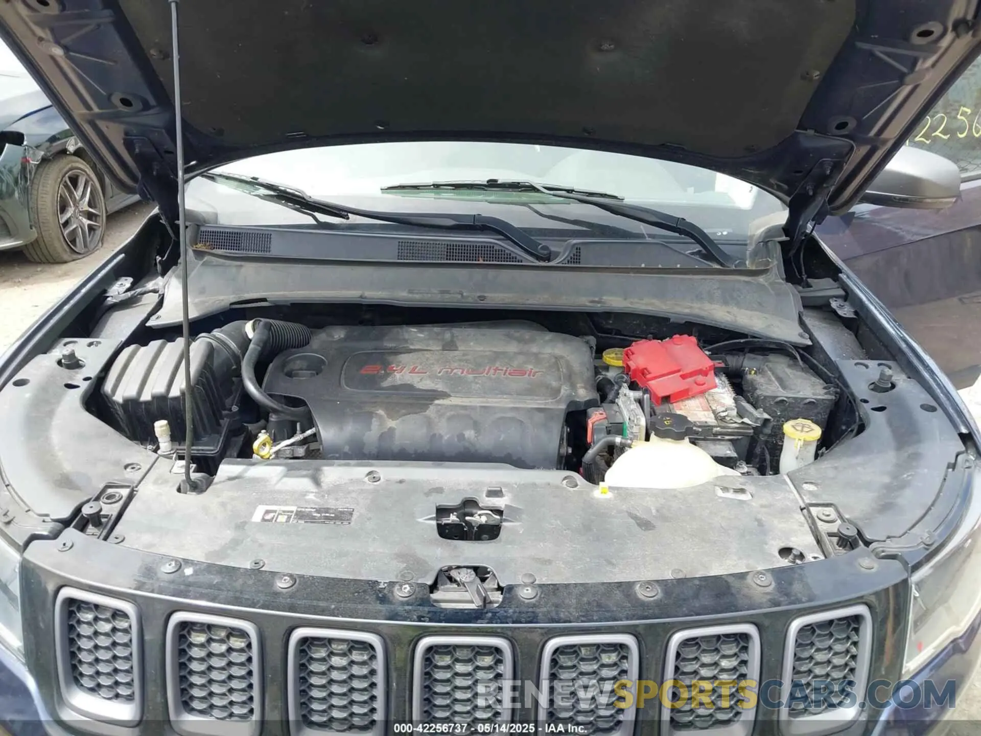 10 Photograph of a damaged car 3C4NJDDB1LT244981 JEEP COMPASS 2020
