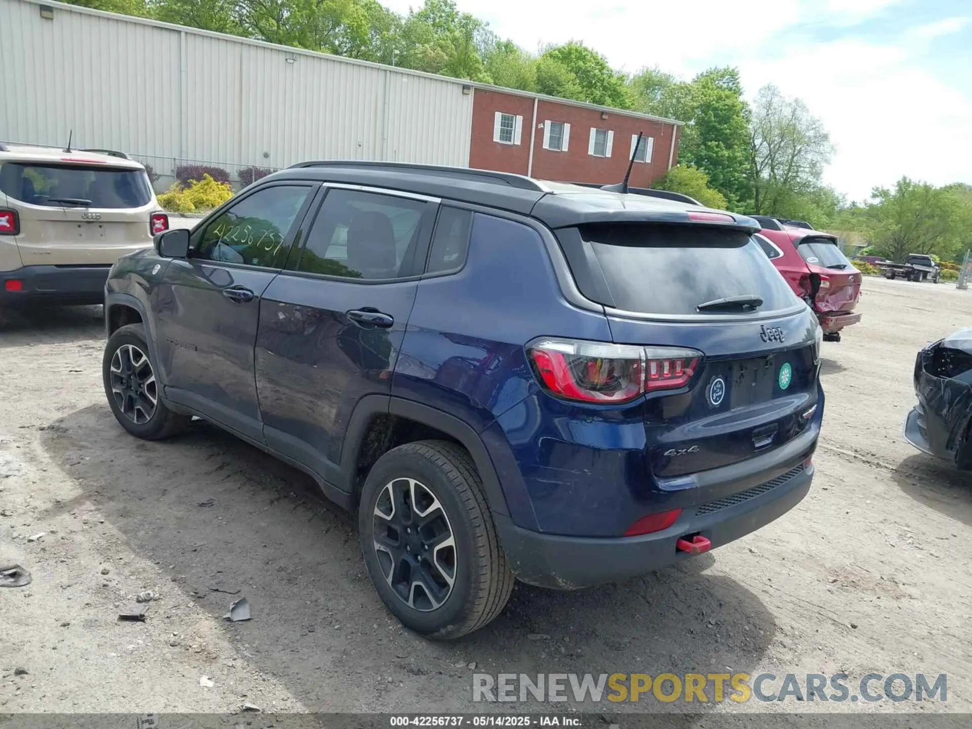 3 Photograph of a damaged car 3C4NJDDB1LT244981 JEEP COMPASS 2020
