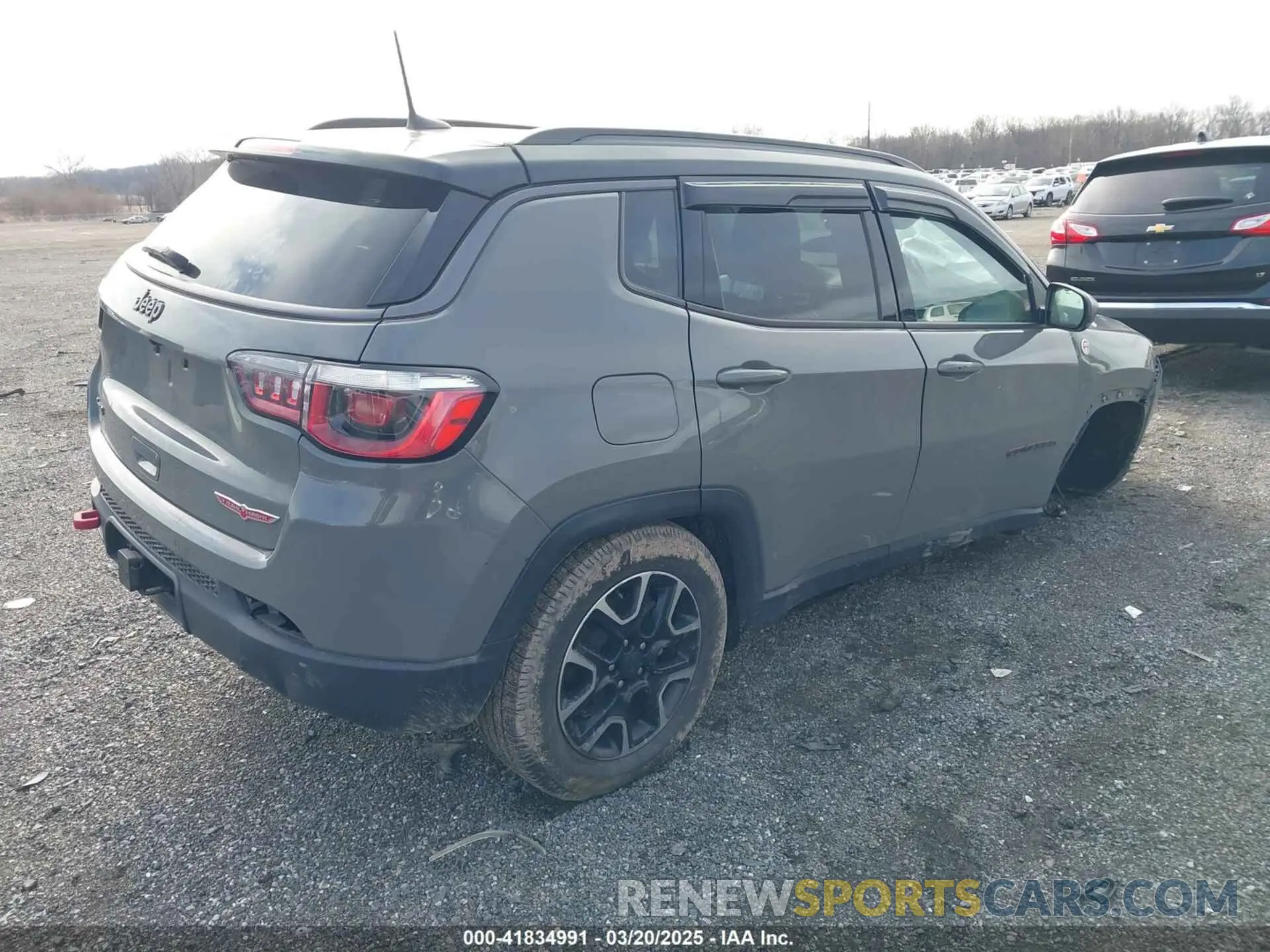 4 Photograph of a damaged car 3C4NJDDB2LT143948 JEEP COMPASS 2020