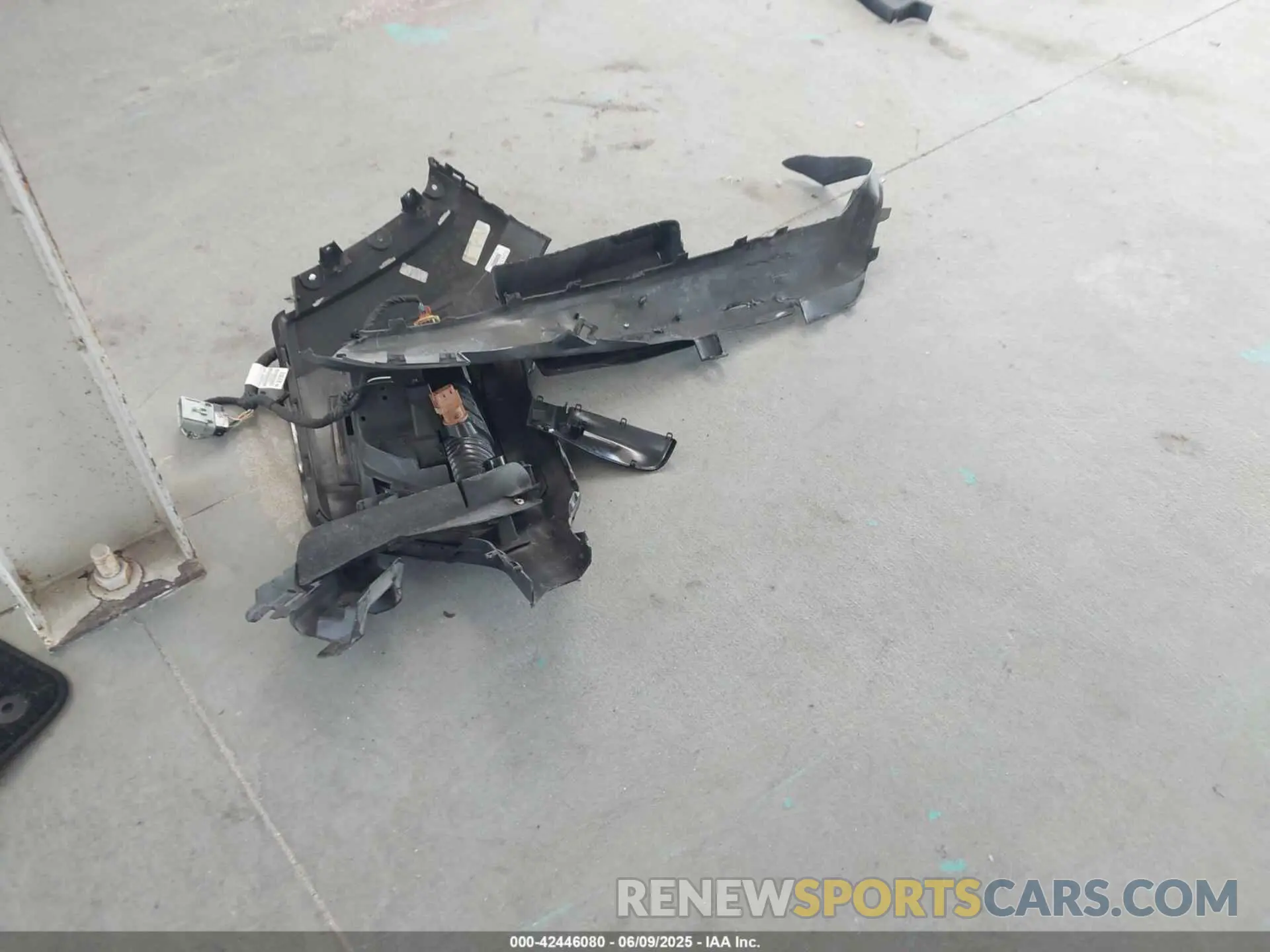 12 Photograph of a damaged car 3C4NJDDB3LT170463 JEEP COMPASS 2020