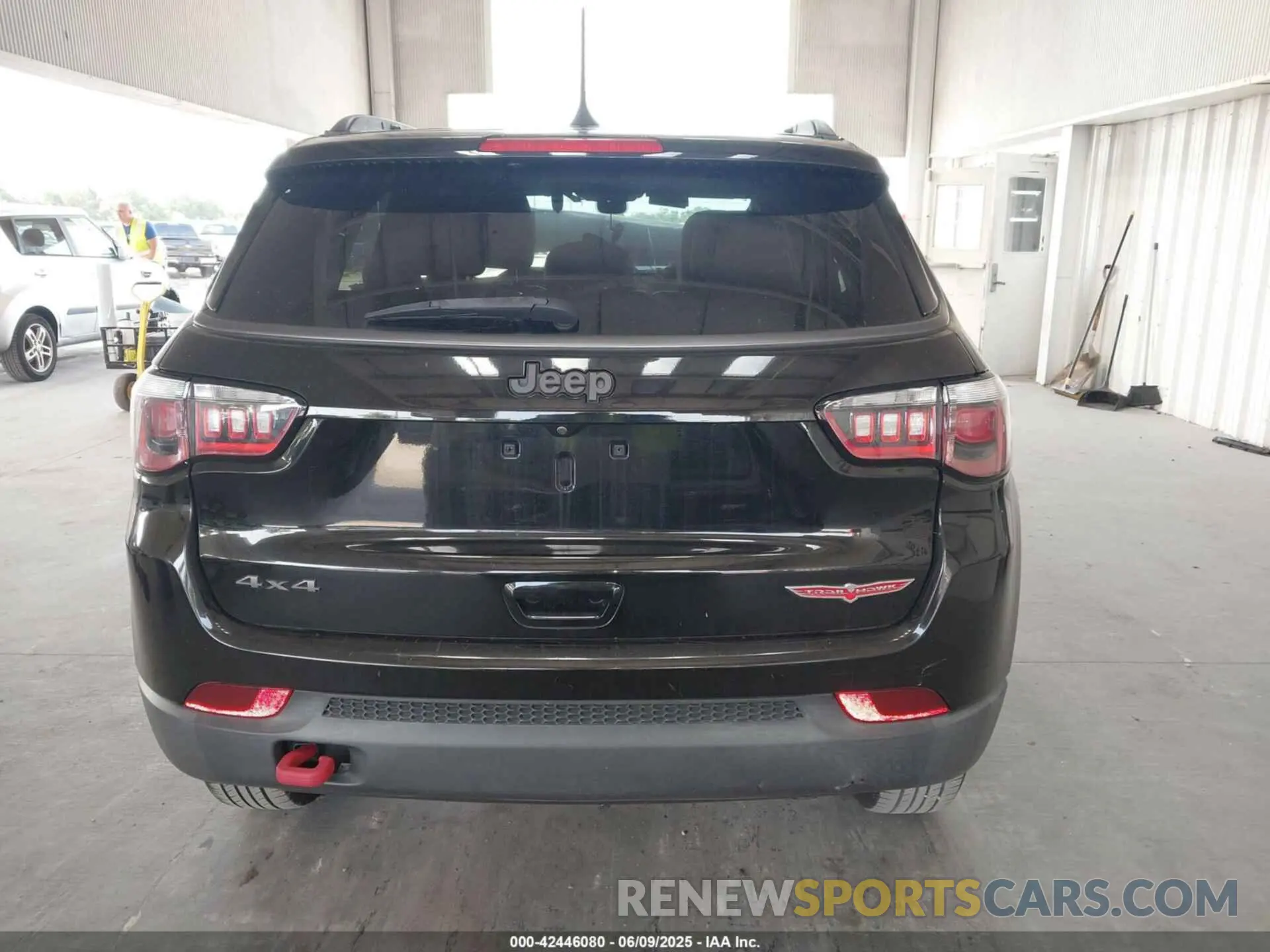 17 Photograph of a damaged car 3C4NJDDB3LT170463 JEEP COMPASS 2020