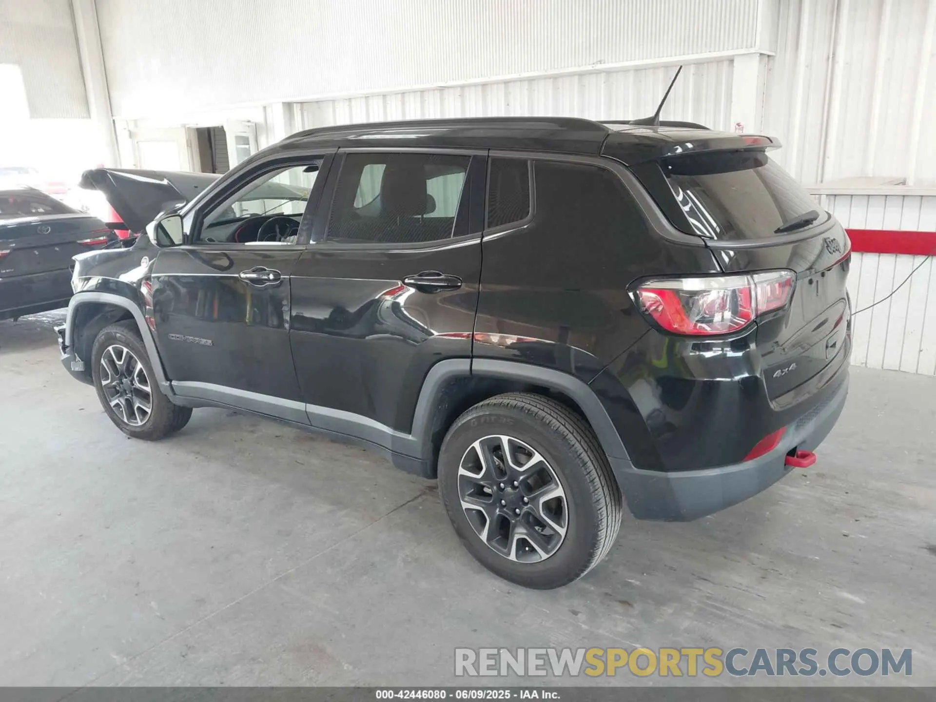 3 Photograph of a damaged car 3C4NJDDB3LT170463 JEEP COMPASS 2020