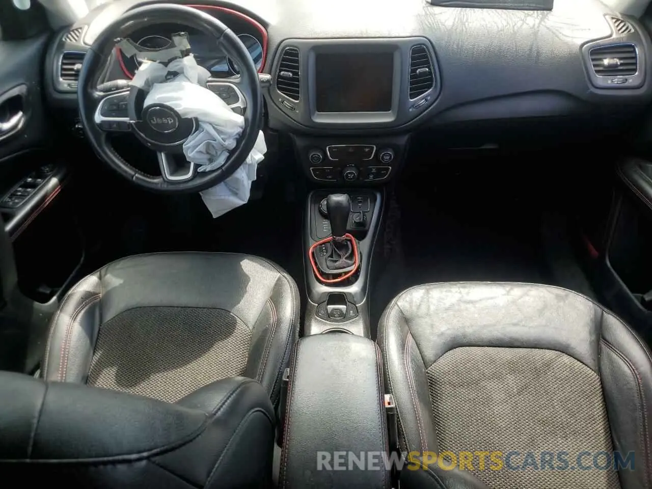 8 Photograph of a damaged car 3C4NJDDB3LT203350 JEEP COMPASS 2020