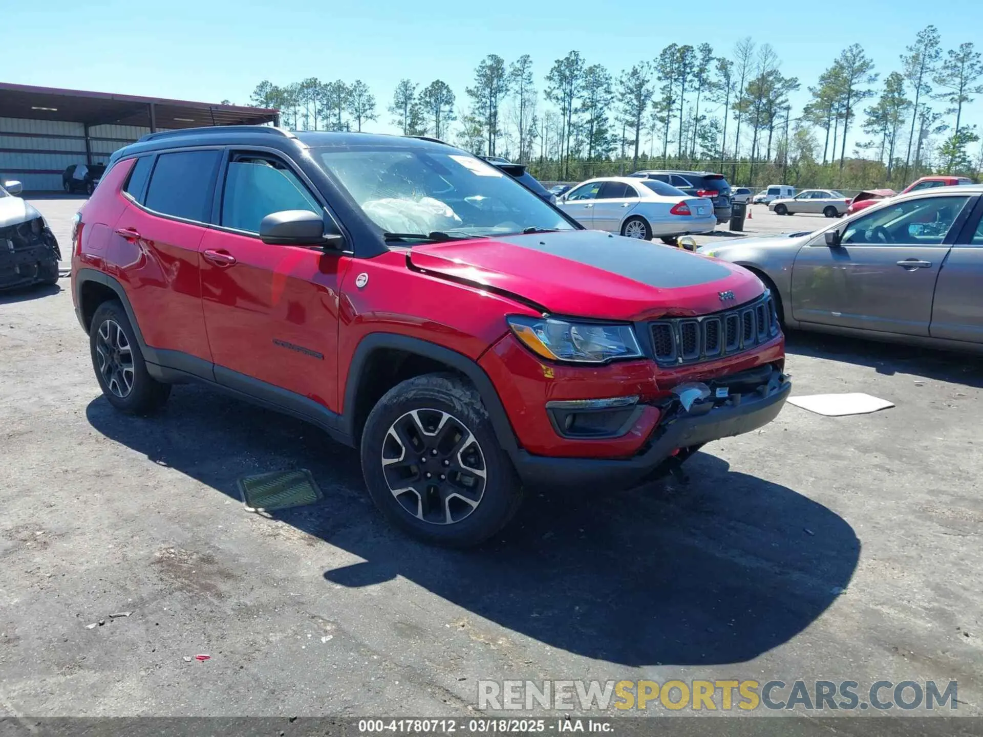 1 Фотография поврежденного автомобиля 3C4NJDDB3LT207849 JEEP COMPASS 2020