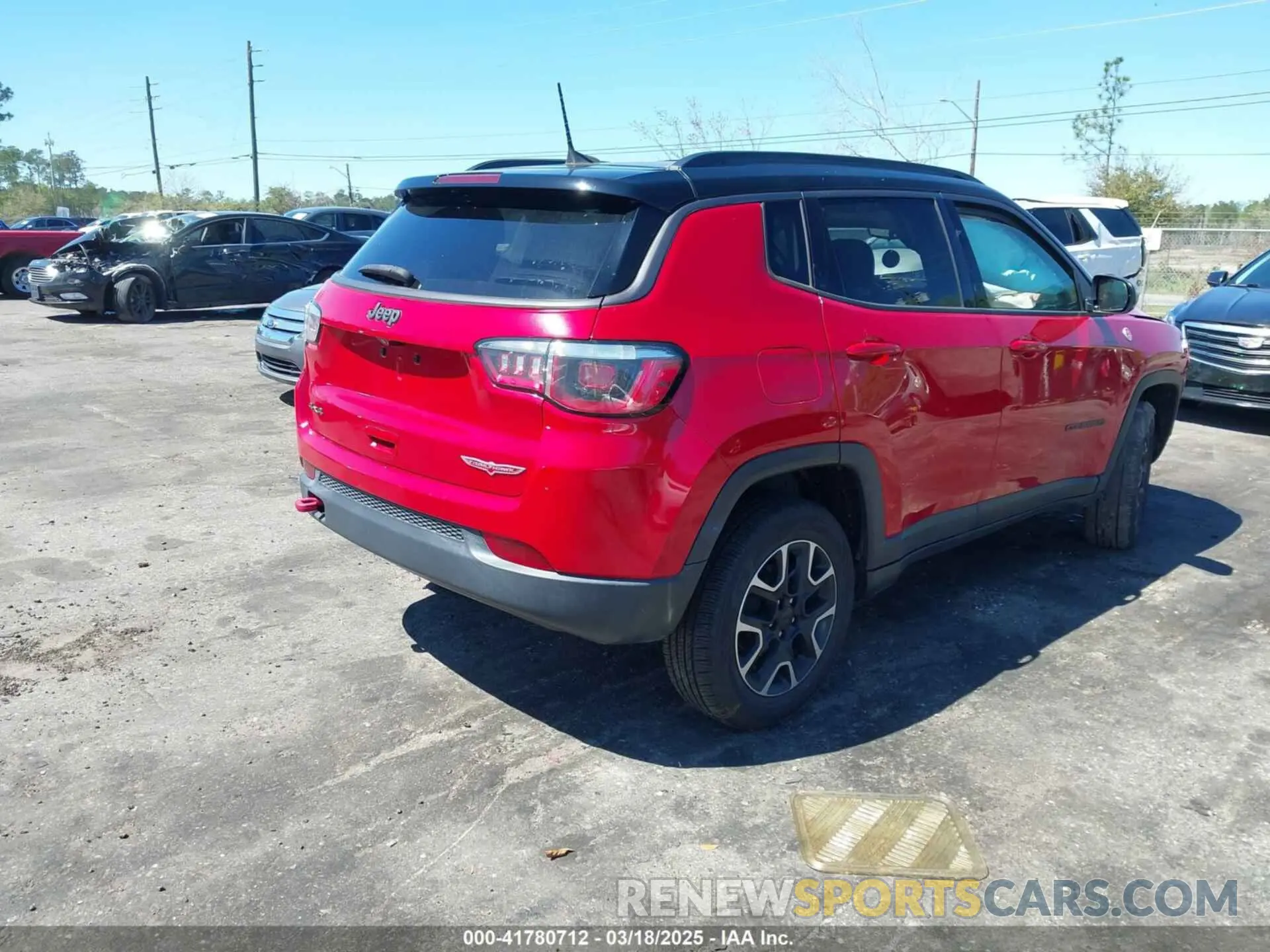 4 Фотография поврежденного автомобиля 3C4NJDDB3LT207849 JEEP COMPASS 2020