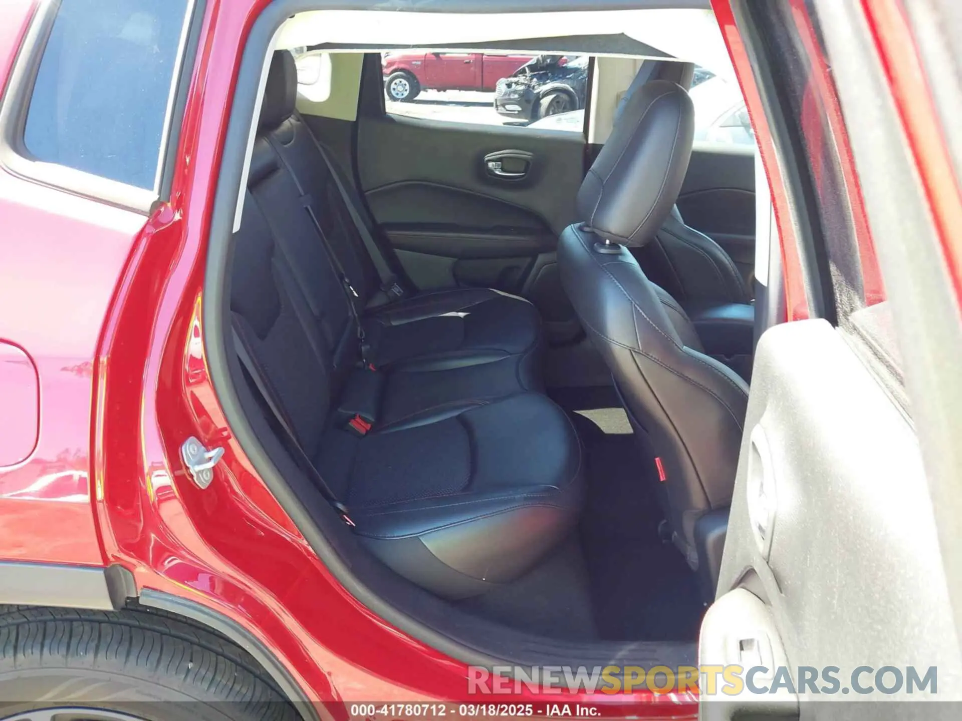 8 Фотография поврежденного автомобиля 3C4NJDDB3LT207849 JEEP COMPASS 2020