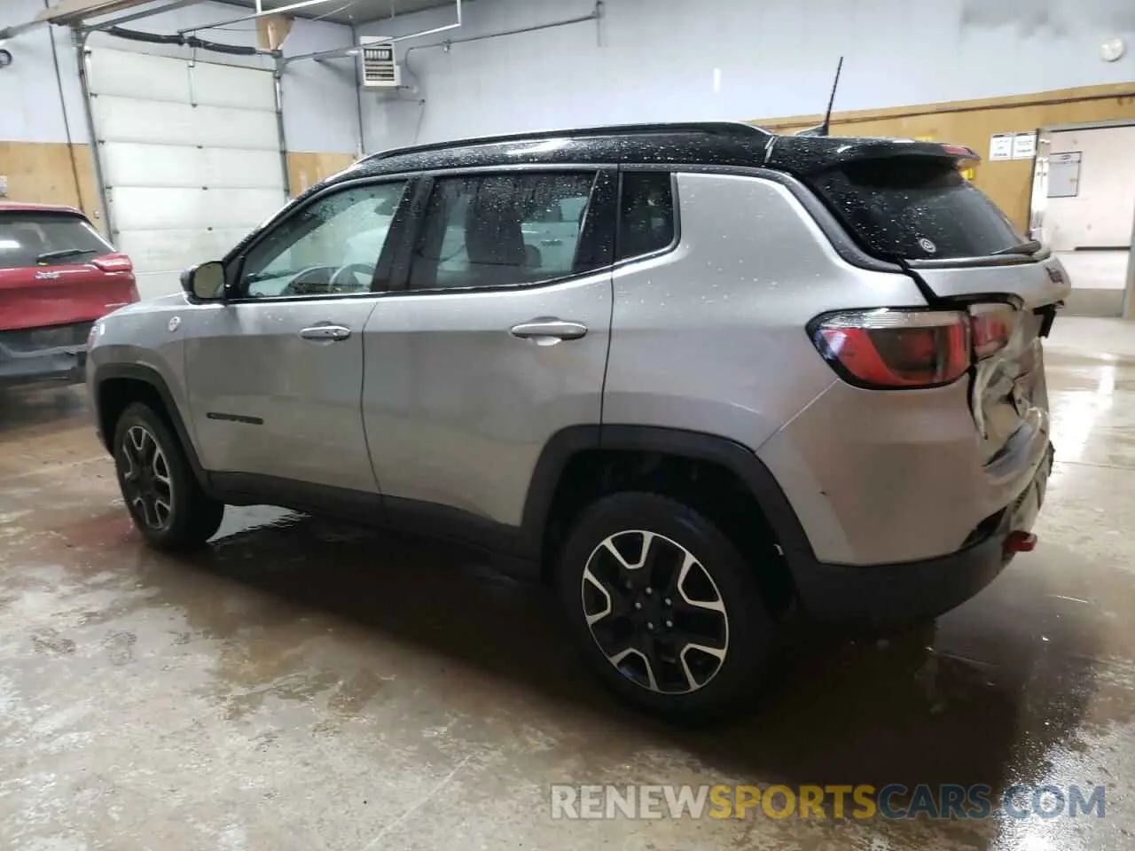 2 Photograph of a damaged car 3C4NJDDB4LT112426 JEEP COMPASS 2020
