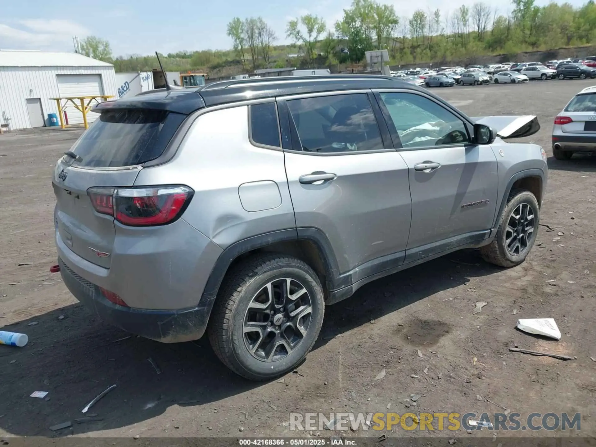 4 Фотография поврежденного автомобиля 3C4NJDDB4LT171685 JEEP COMPASS 2020