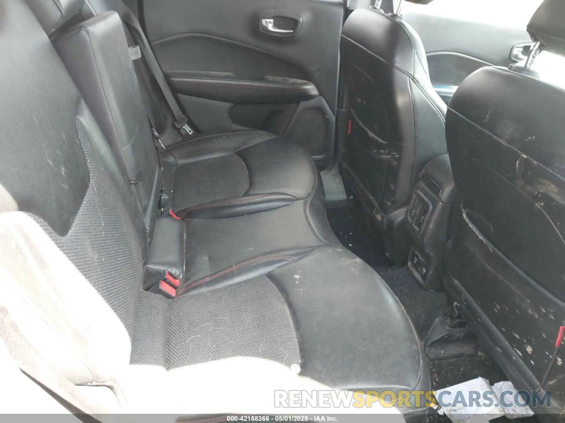 8 Фотография поврежденного автомобиля 3C4NJDDB4LT171685 JEEP COMPASS 2020