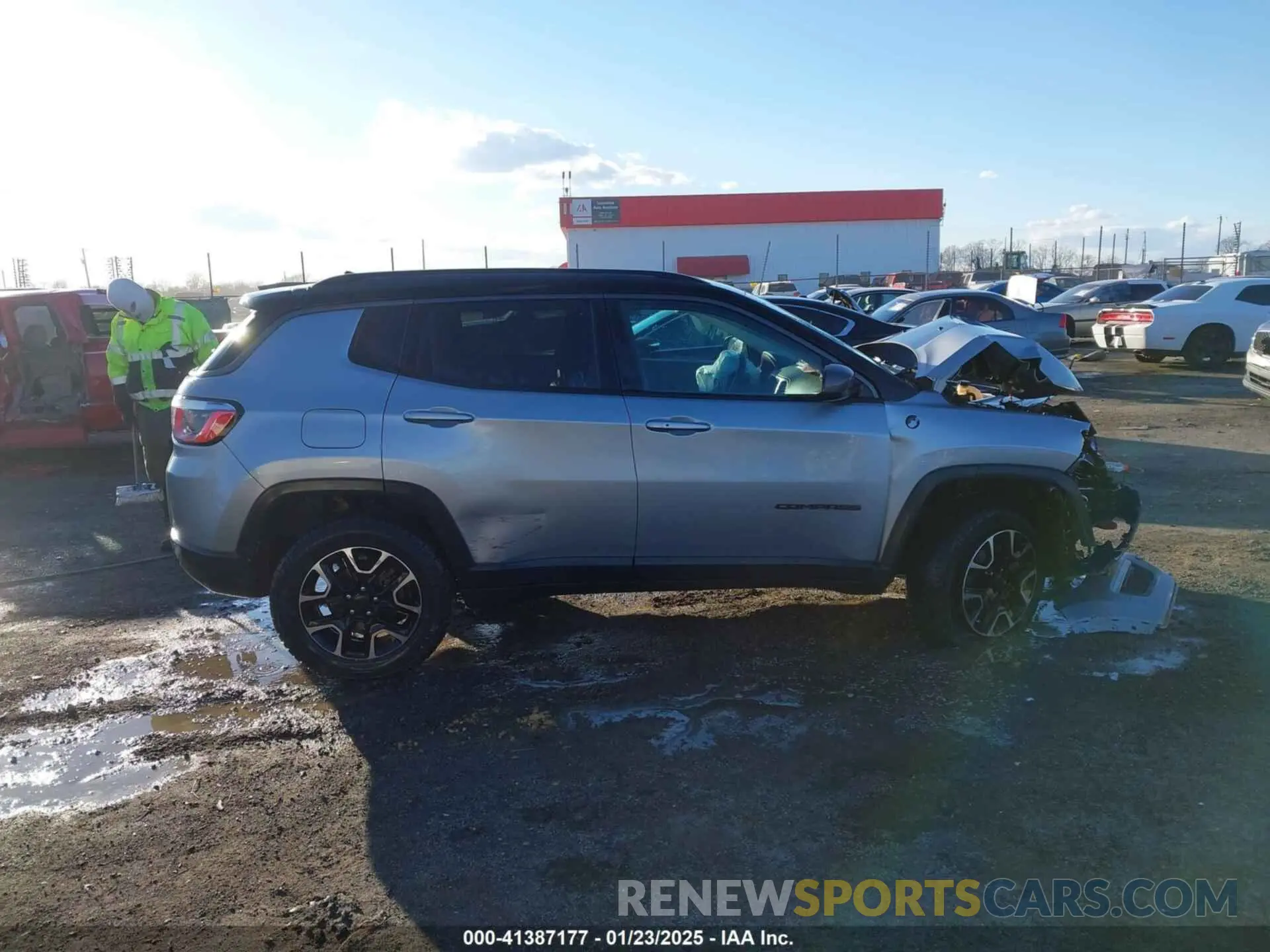 13 Photograph of a damaged car 3C4NJDDB4LT184288 JEEP COMPASS 2020