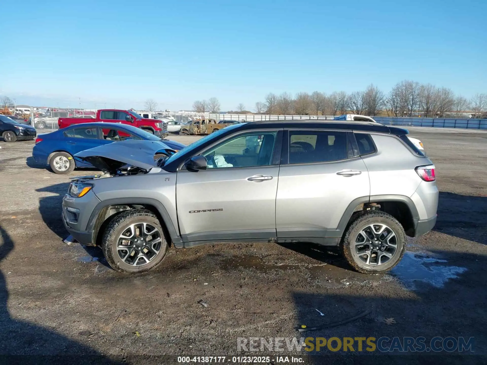 14 Photograph of a damaged car 3C4NJDDB4LT184288 JEEP COMPASS 2020