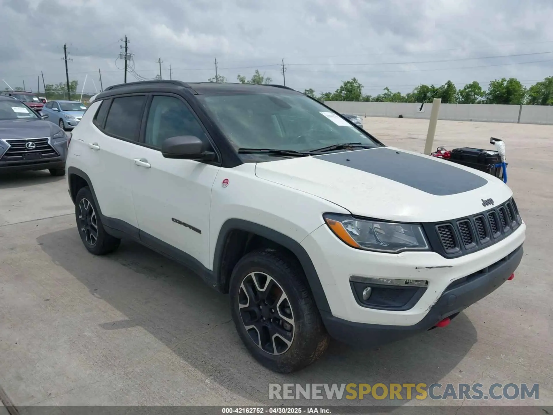 1 Фотография поврежденного автомобиля 3C4NJDDB5LT159559 JEEP COMPASS 2020