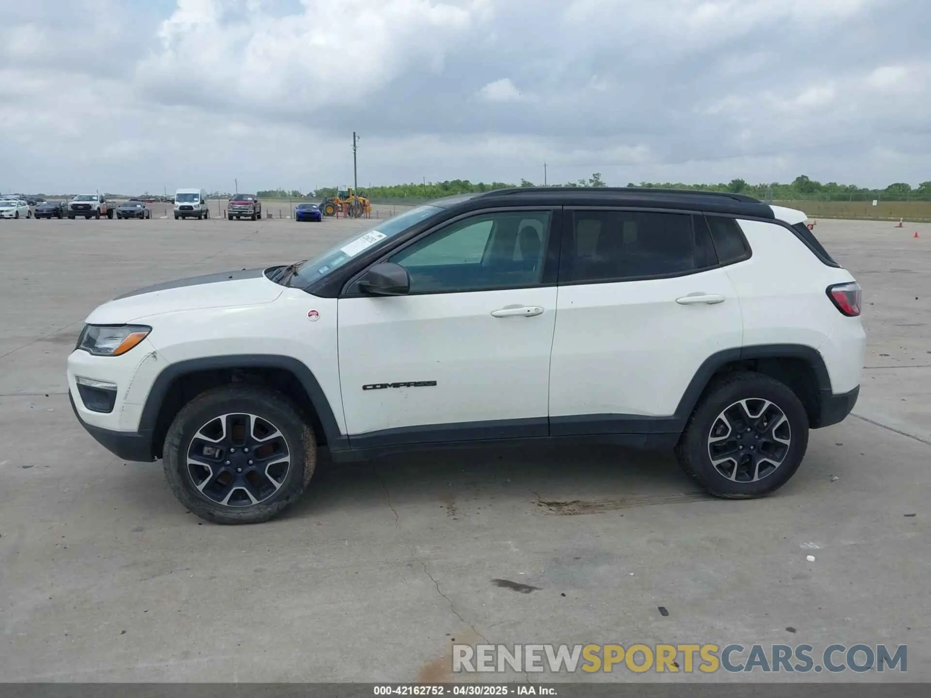 14 Фотография поврежденного автомобиля 3C4NJDDB5LT159559 JEEP COMPASS 2020