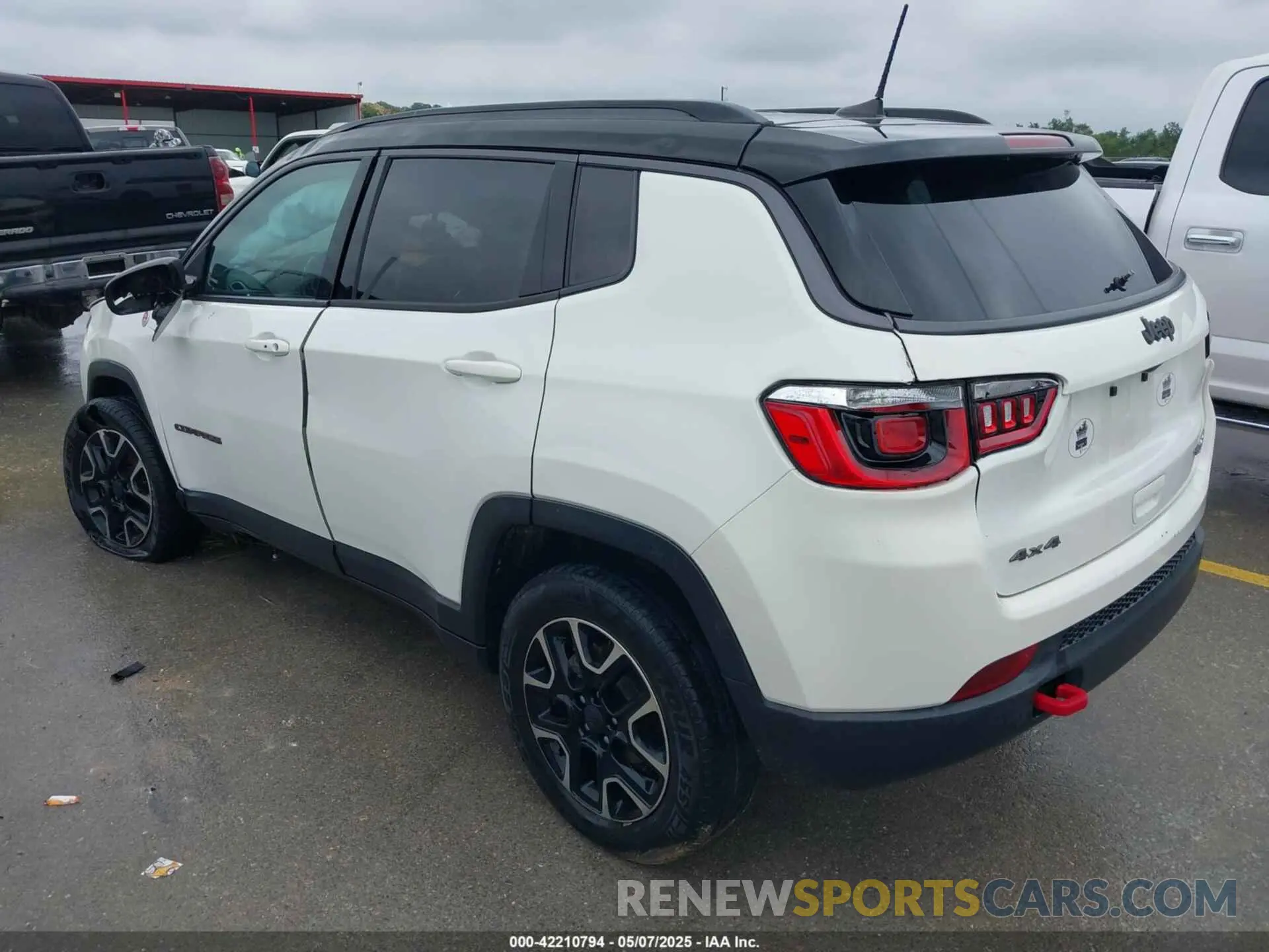 3 Фотография поврежденного автомобиля 3C4NJDDB6LT126585 JEEP COMPASS 2020