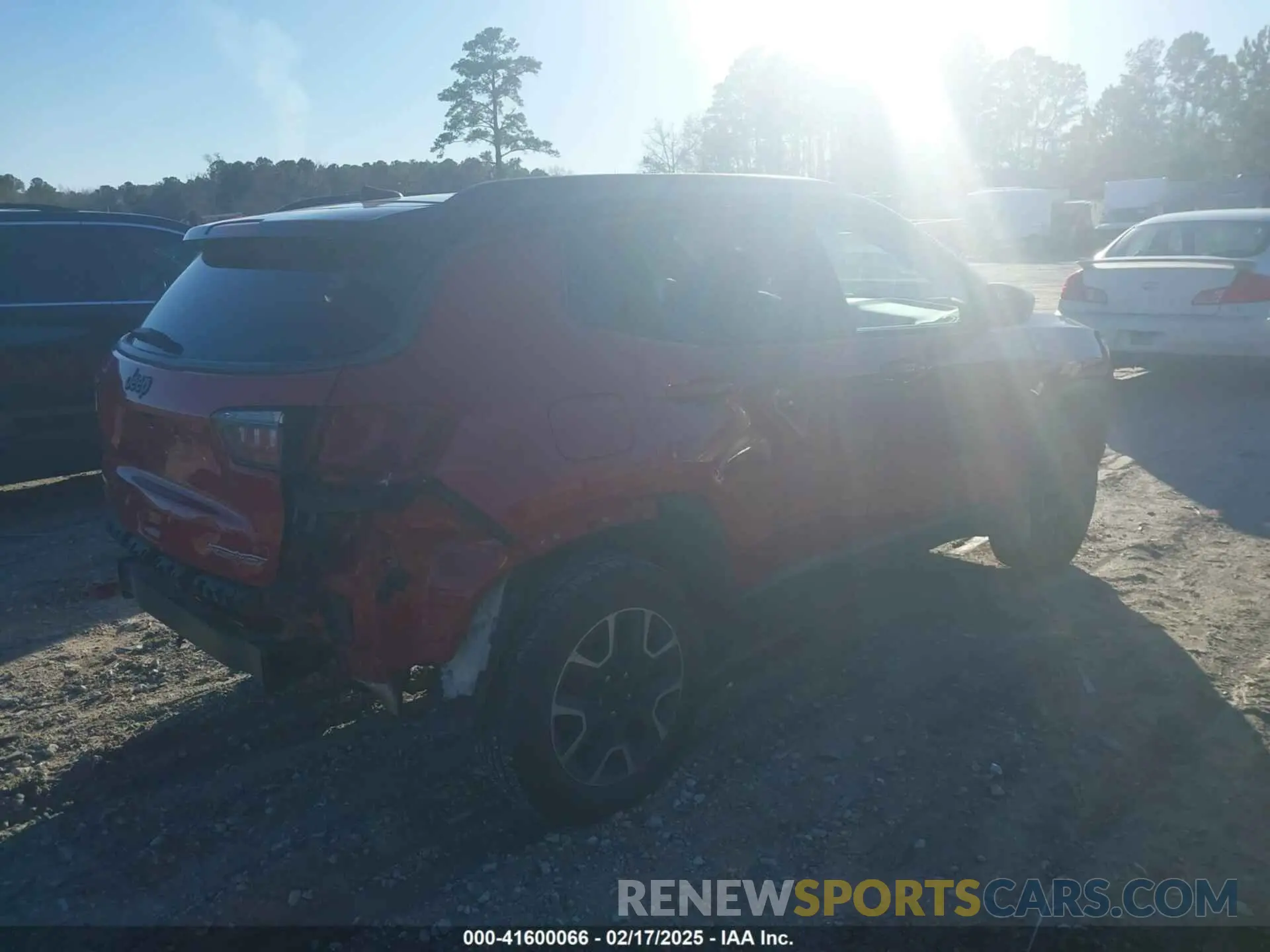 4 Photograph of a damaged car 3C4NJDDB6LT220868 JEEP COMPASS 2020