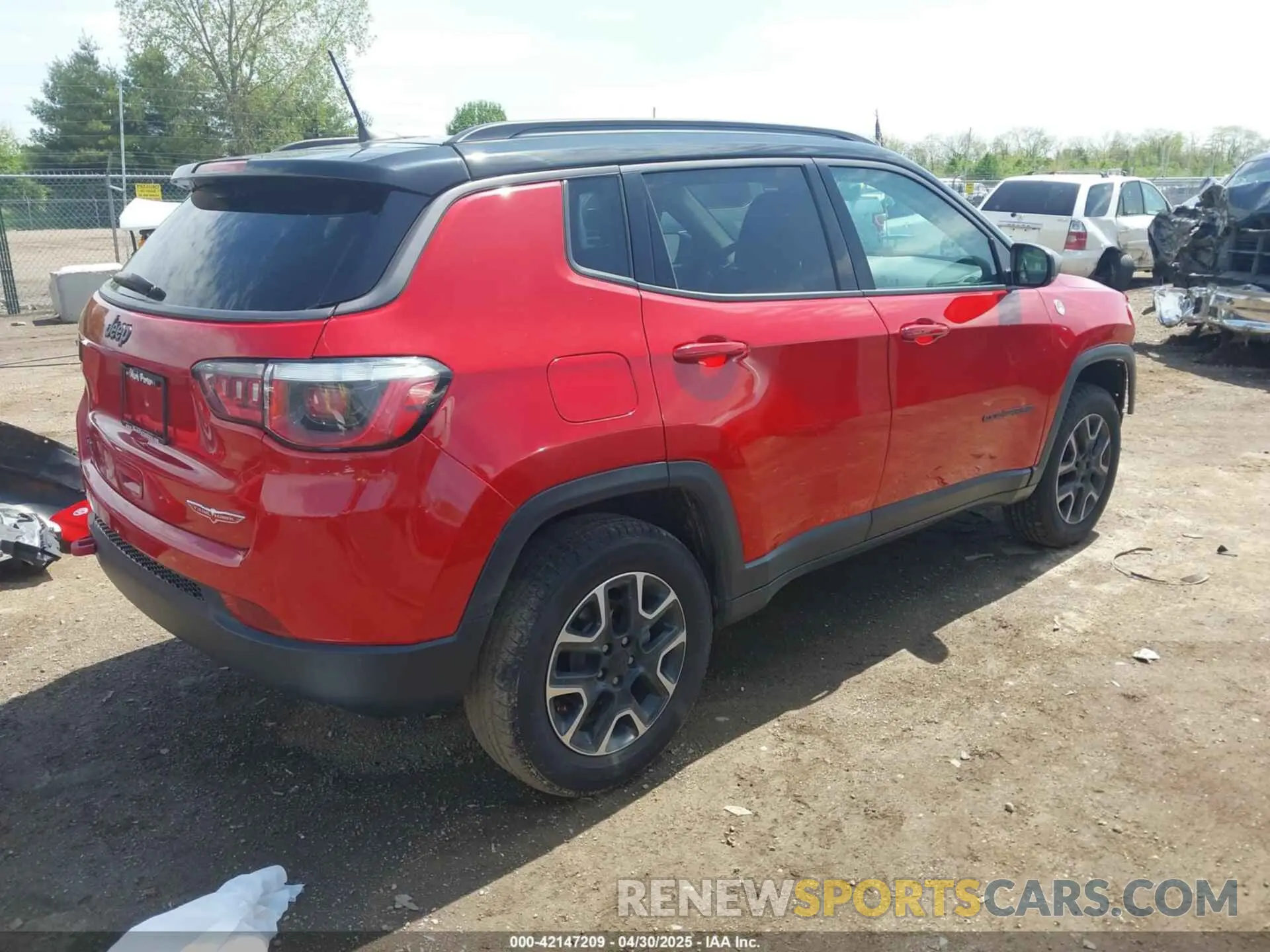 4 Фотография поврежденного автомобиля 3C4NJDDB7LT196242 JEEP COMPASS 2020