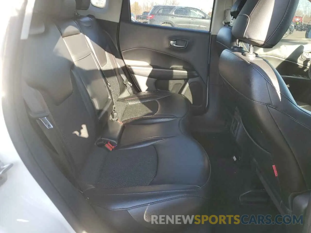 11 Photograph of a damaged car 3C4NJDDB8LT124126 JEEP COMPASS 2020