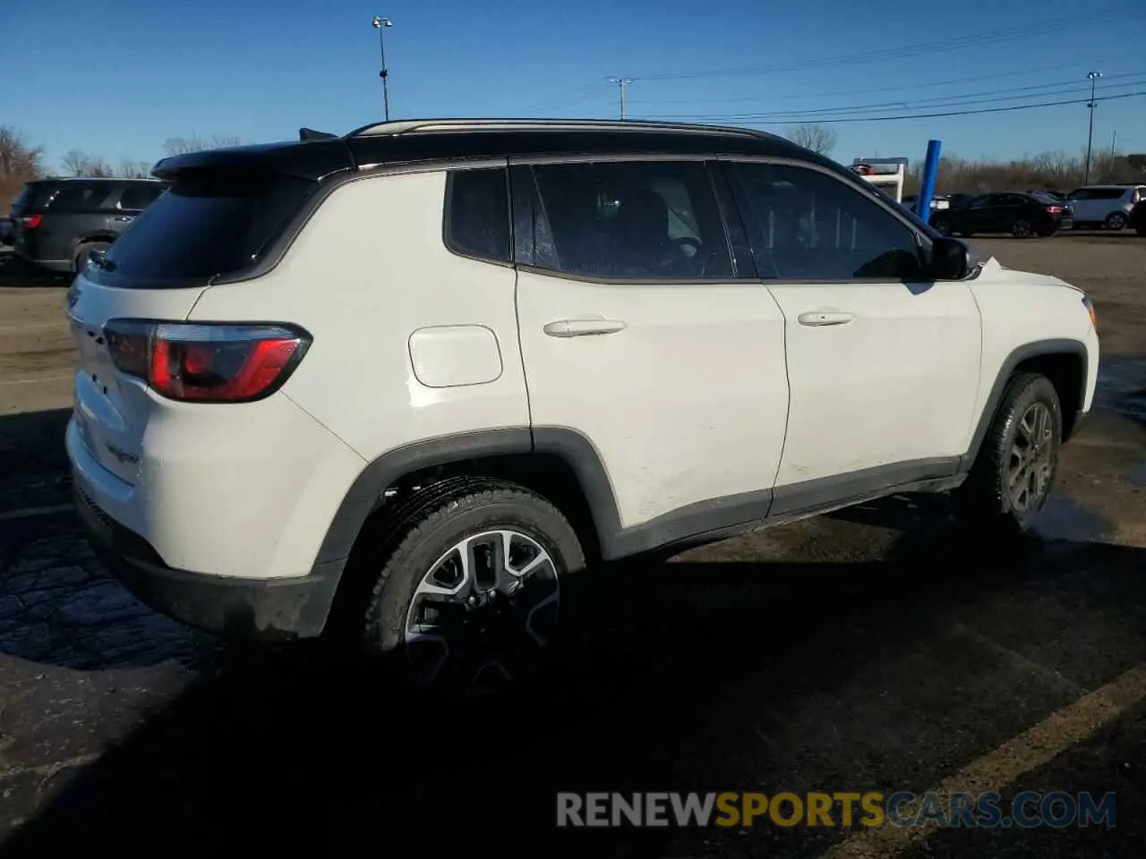 3 Photograph of a damaged car 3C4NJDDB8LT124126 JEEP COMPASS 2020