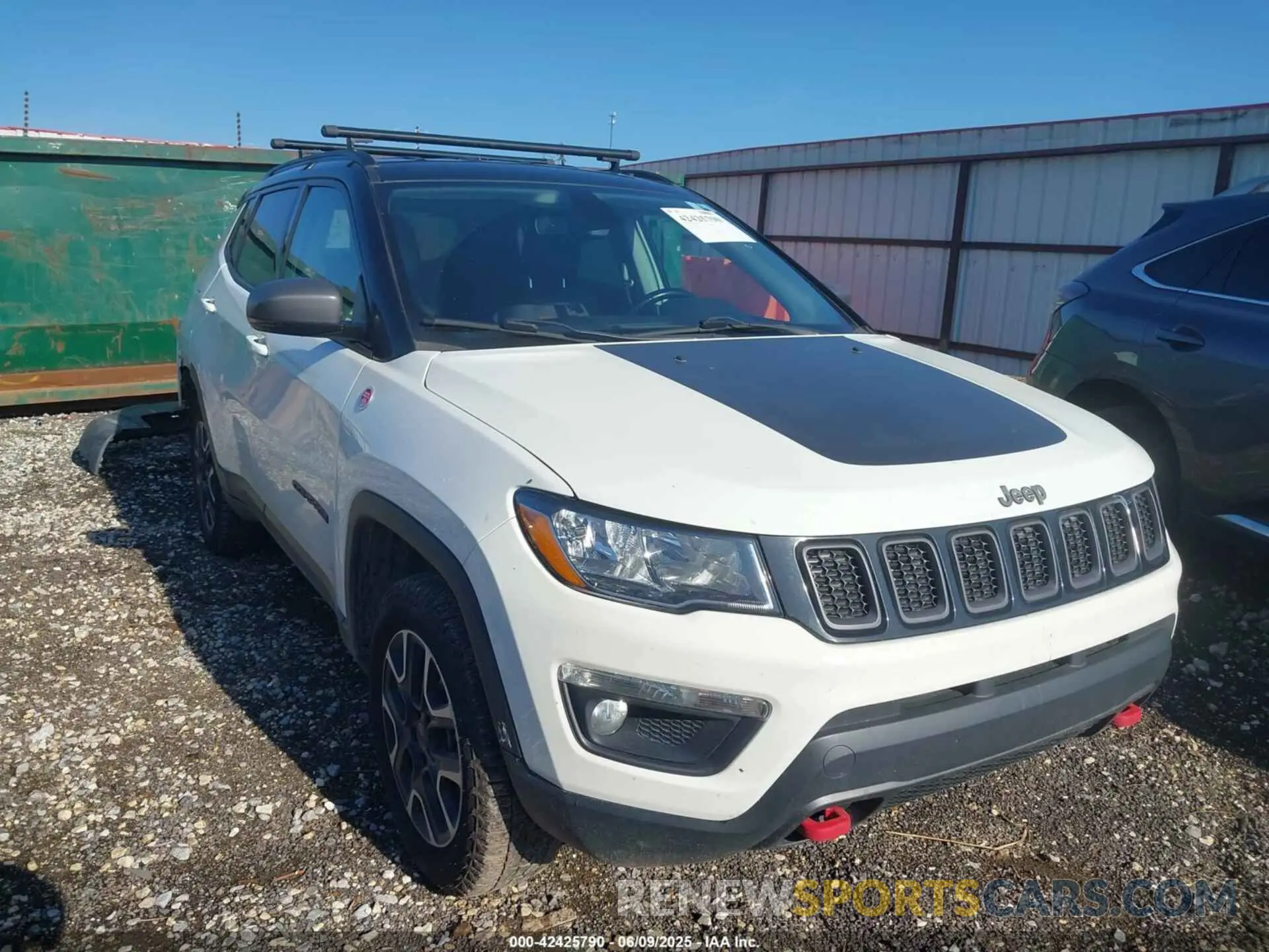 1 Photograph of a damaged car 3C4NJDDB8LT207880 JEEP COMPASS 2020