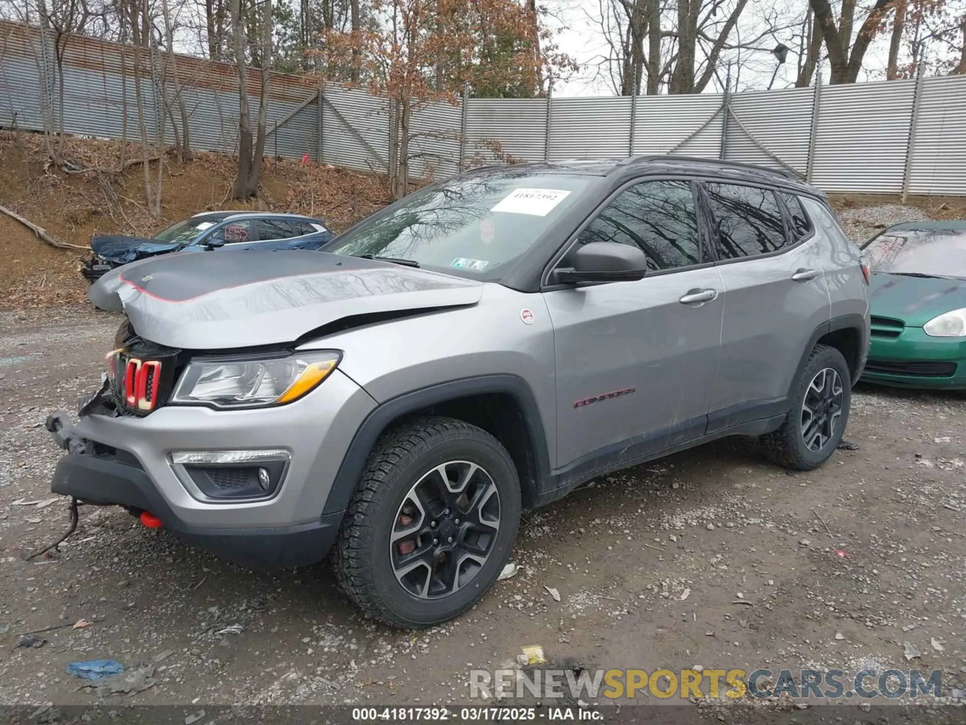 2 Photograph of a damaged car 3C4NJDDB9LT127231 JEEP COMPASS 2020