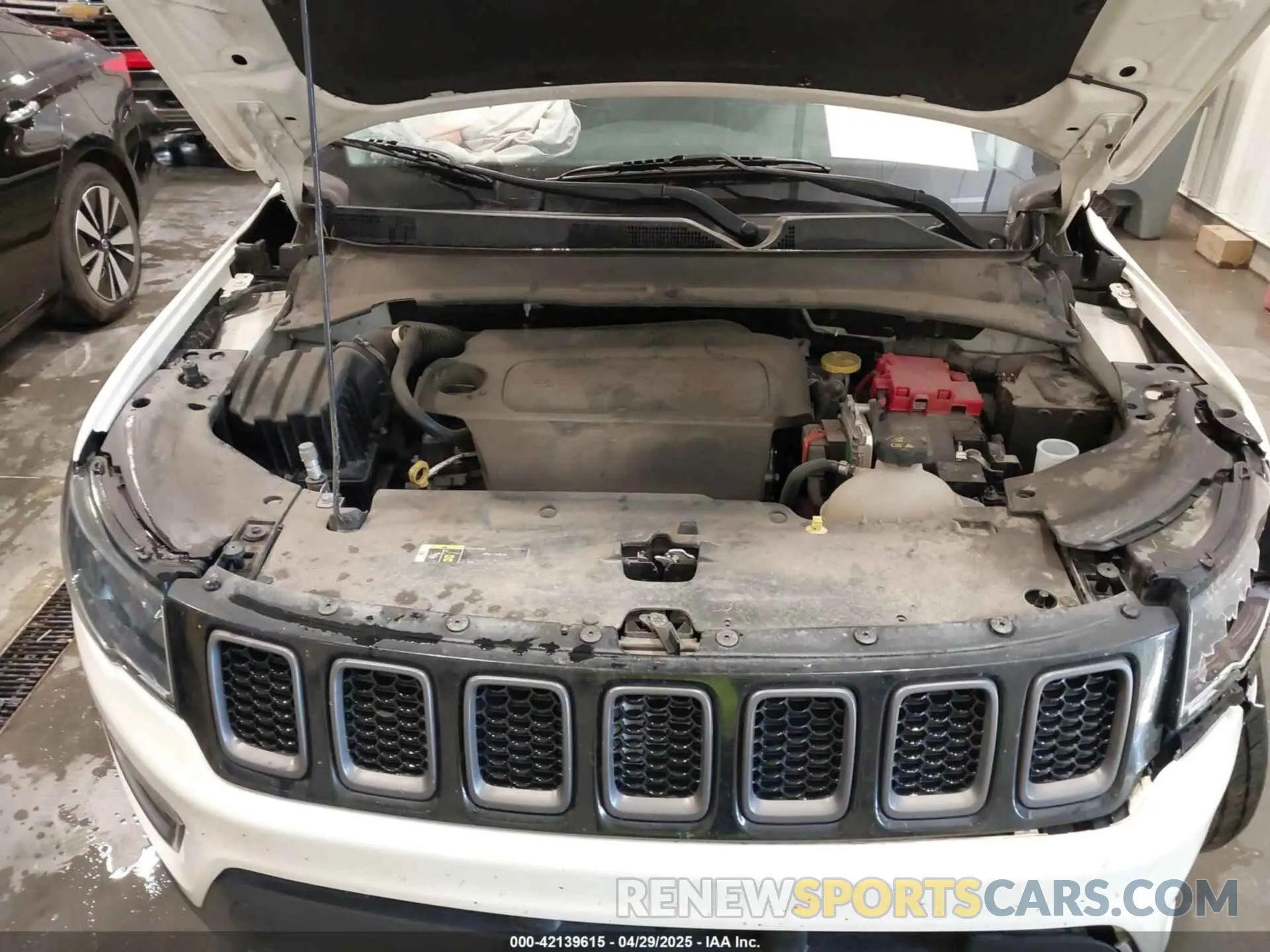 10 Photograph of a damaged car 3C4NJDDB9LT220878 JEEP COMPASS 2020