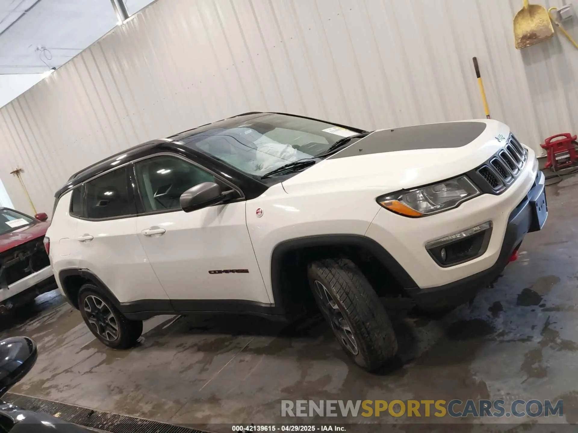 12 Photograph of a damaged car 3C4NJDDB9LT220878 JEEP COMPASS 2020