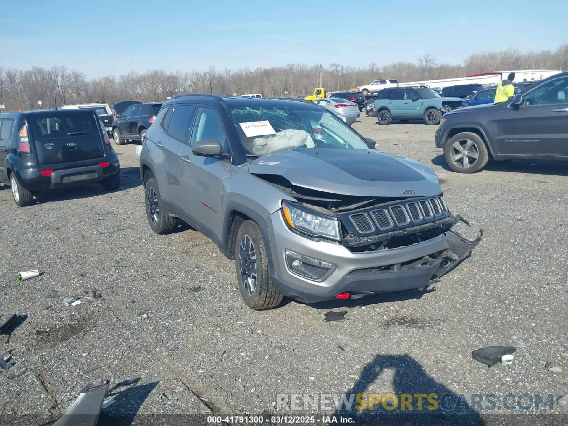 1 Photograph of a damaged car 3C4NJDDBXLT106663 JEEP COMPASS 2020