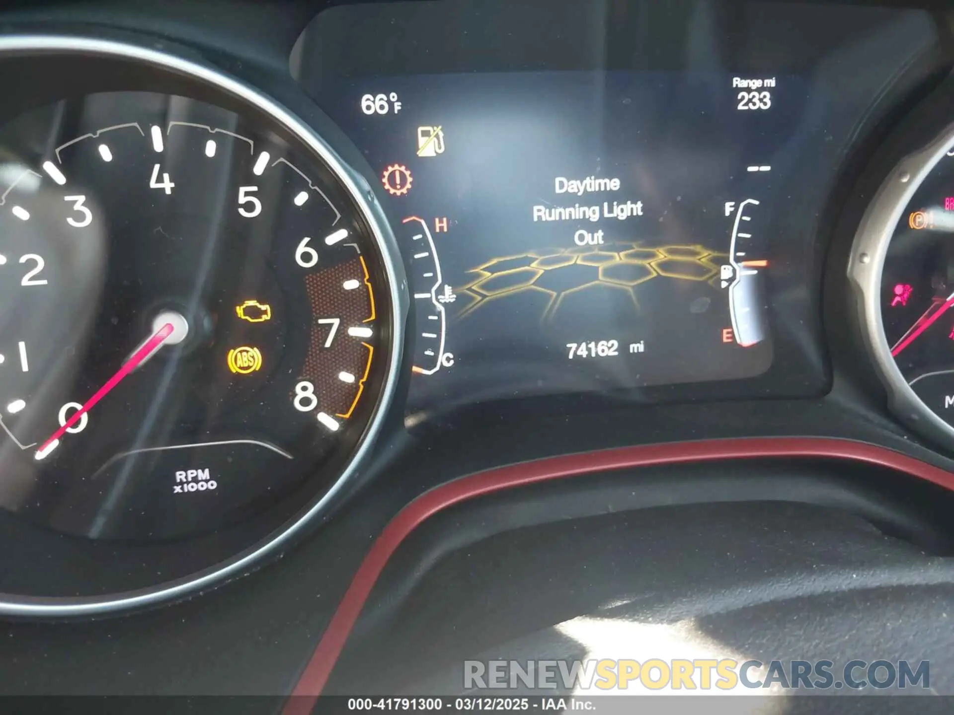 15 Photograph of a damaged car 3C4NJDDBXLT106663 JEEP COMPASS 2020