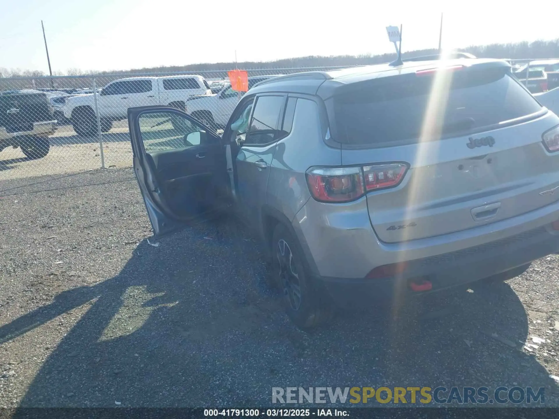 3 Photograph of a damaged car 3C4NJDDBXLT106663 JEEP COMPASS 2020