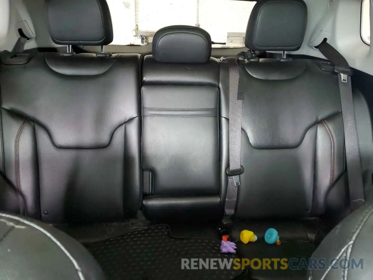 10 Photograph of a damaged car 3C4NJDDBXLT116982 JEEP COMPASS 2020