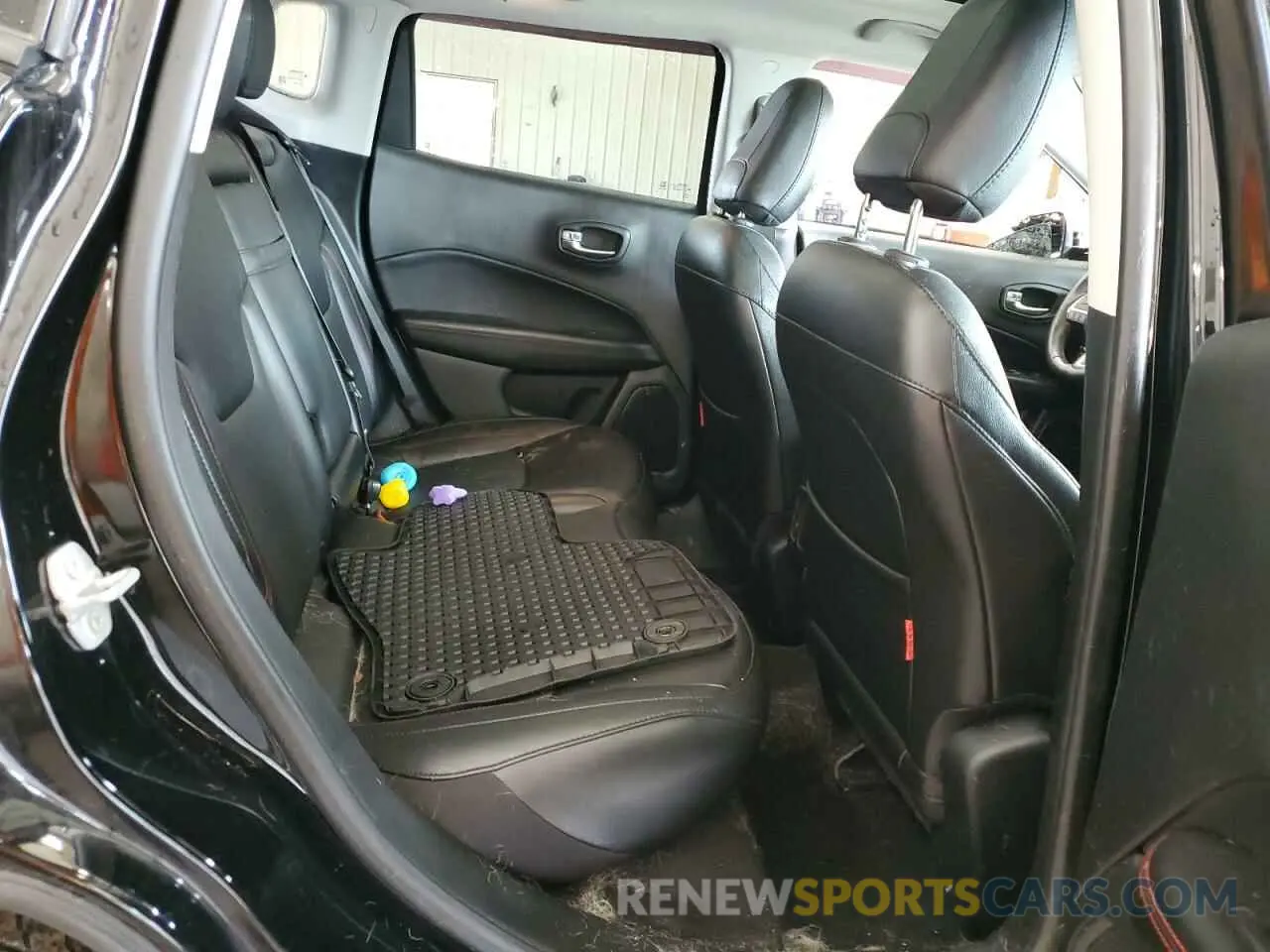11 Photograph of a damaged car 3C4NJDDBXLT116982 JEEP COMPASS 2020