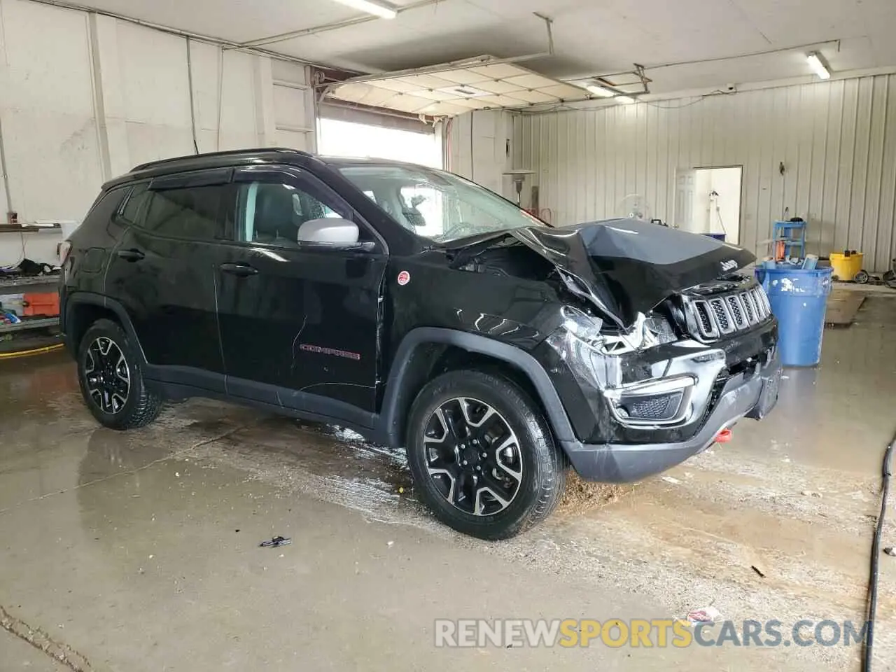 4 Photograph of a damaged car 3C4NJDDBXLT116982 JEEP COMPASS 2020