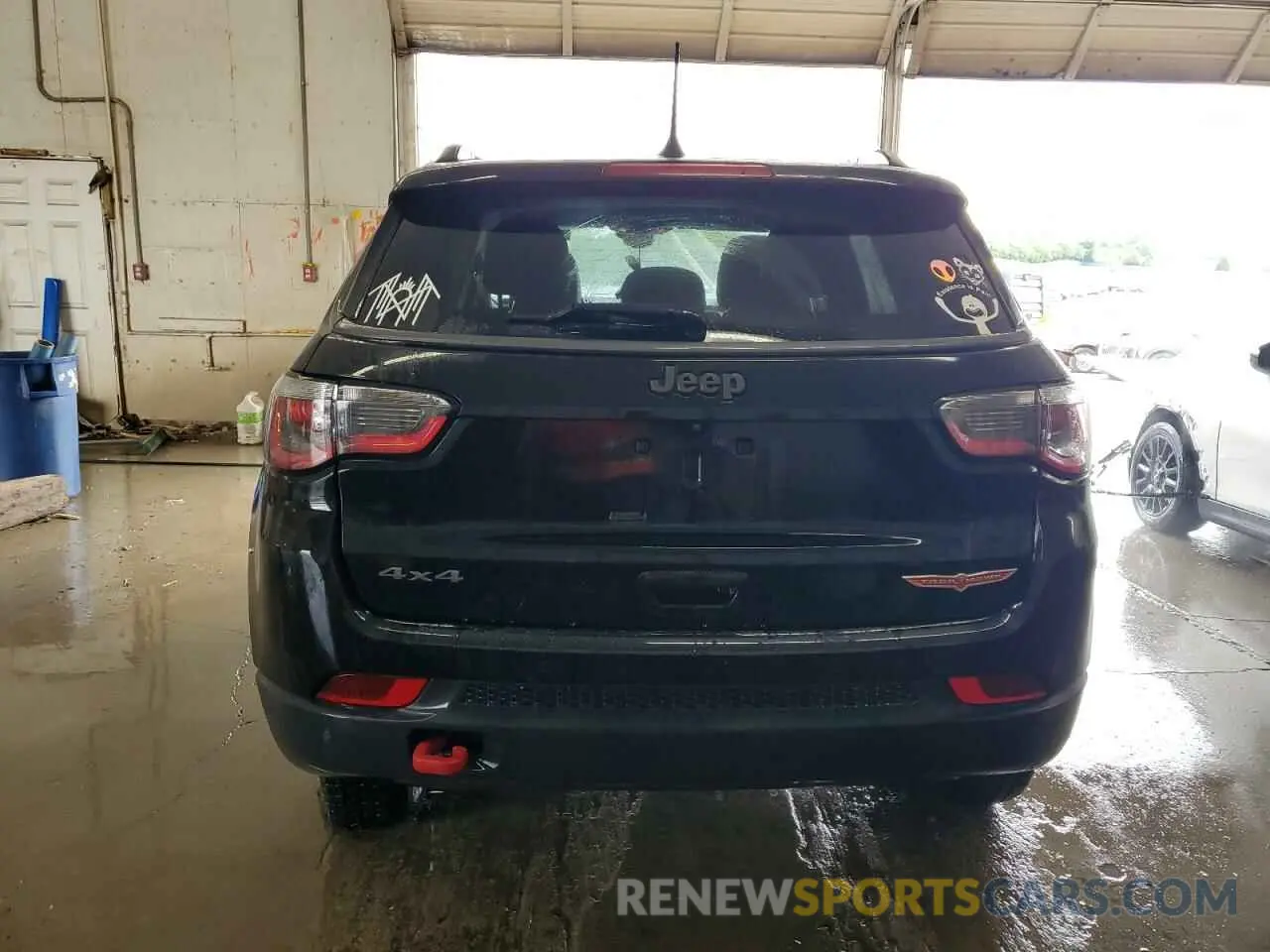 6 Photograph of a damaged car 3C4NJDDBXLT116982 JEEP COMPASS 2020