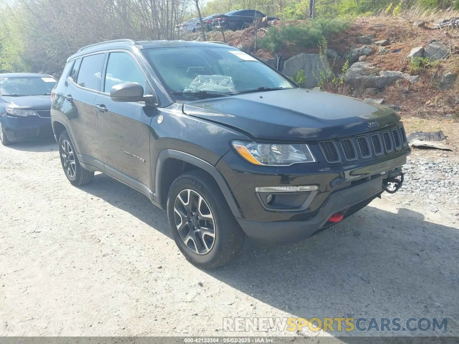 1 Photograph of a damaged car 3C4NJDDBXLT124130 JEEP COMPASS 2020