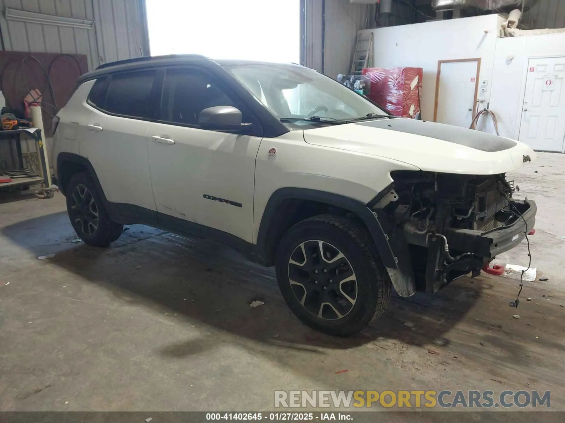 1 Photograph of a damaged car 3C4NJDDBXLT203488 JEEP COMPASS 2020