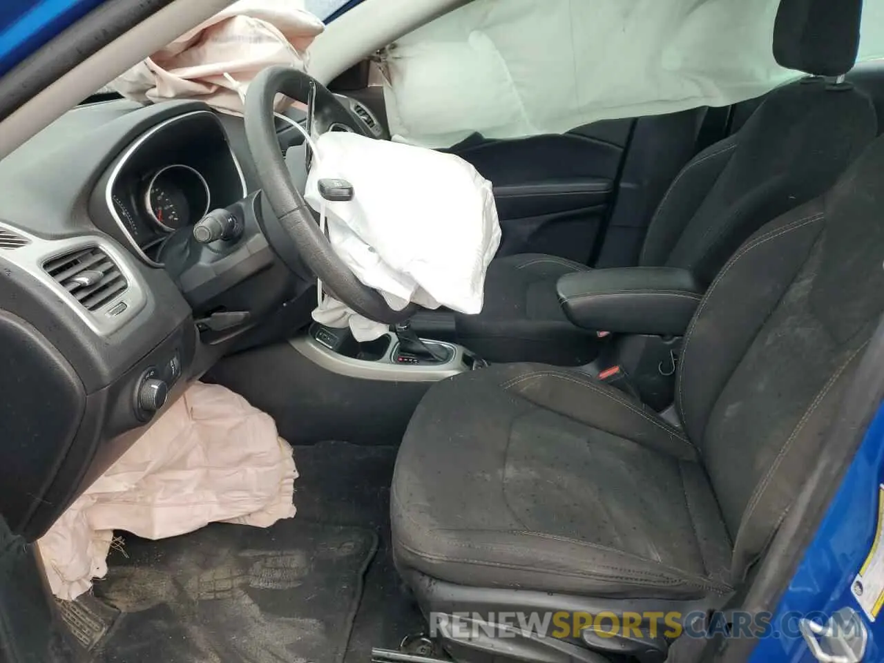 7 Photograph of a damaged car 3C4NJCAB1MT576970 JEEP COMPASS 2021