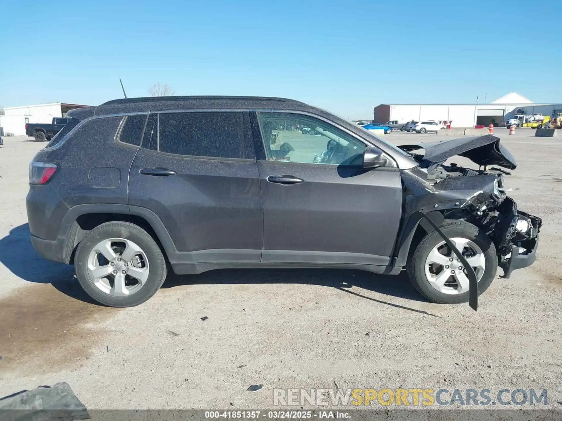13 Photograph of a damaged car 3C4NJCBB1MT505864 JEEP COMPASS 2021
