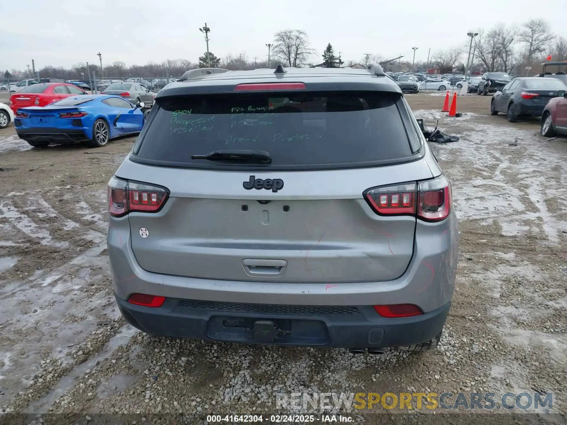 17 Фотография поврежденного автомобиля 3C4NJCBB2MT526500 JEEP COMPASS 2021