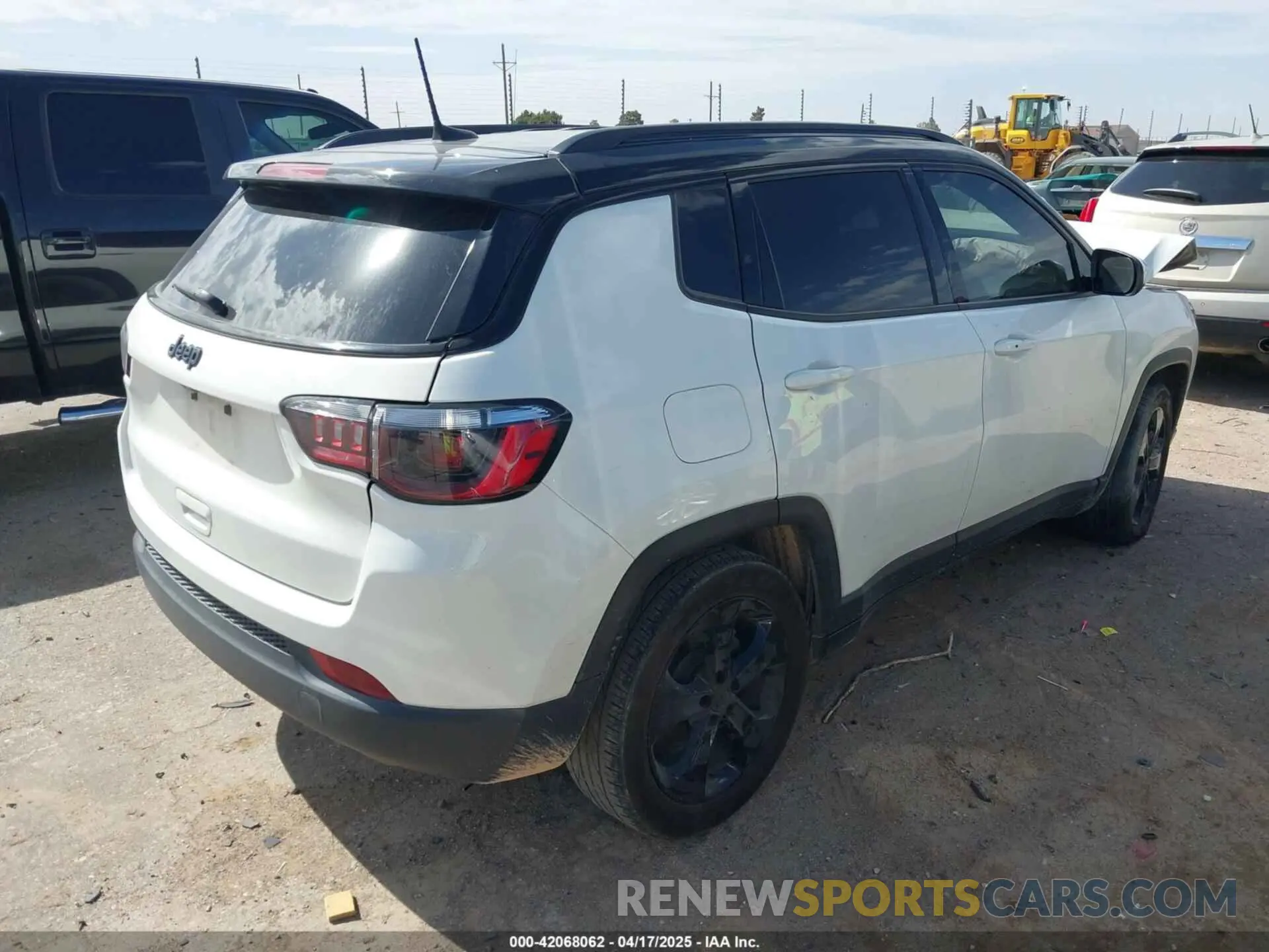 4 Фотография поврежденного автомобиля 3C4NJCBB3MT507860 JEEP COMPASS 2021
