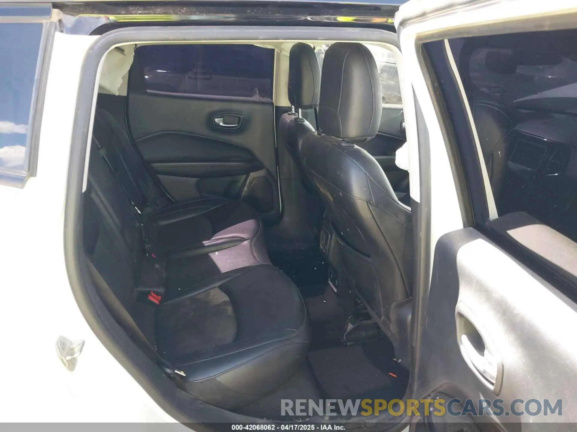 8 Фотография поврежденного автомобиля 3C4NJCBB3MT507860 JEEP COMPASS 2021