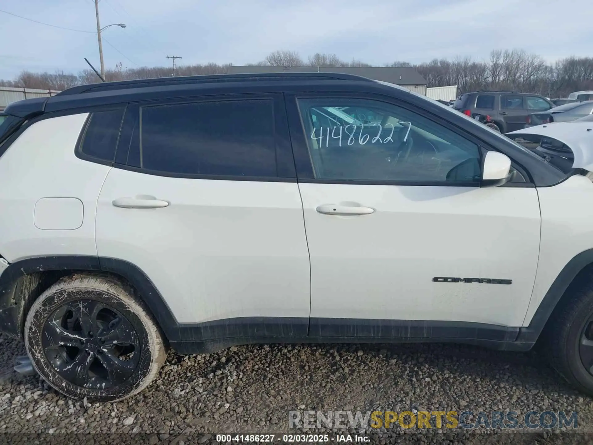 13 Photograph of a damaged car 3C4NJCBB4MT603884 JEEP COMPASS 2021